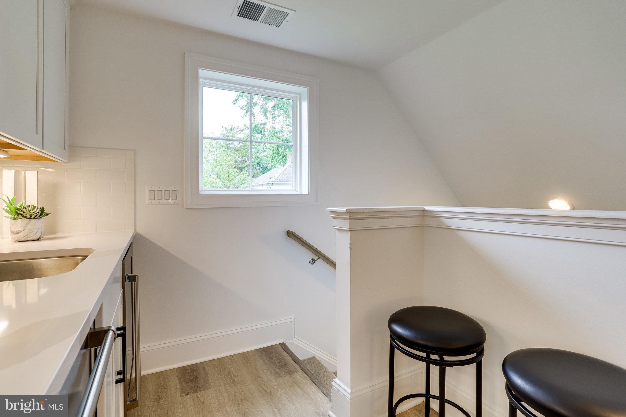 FALLS CHURCH PARK - Residential