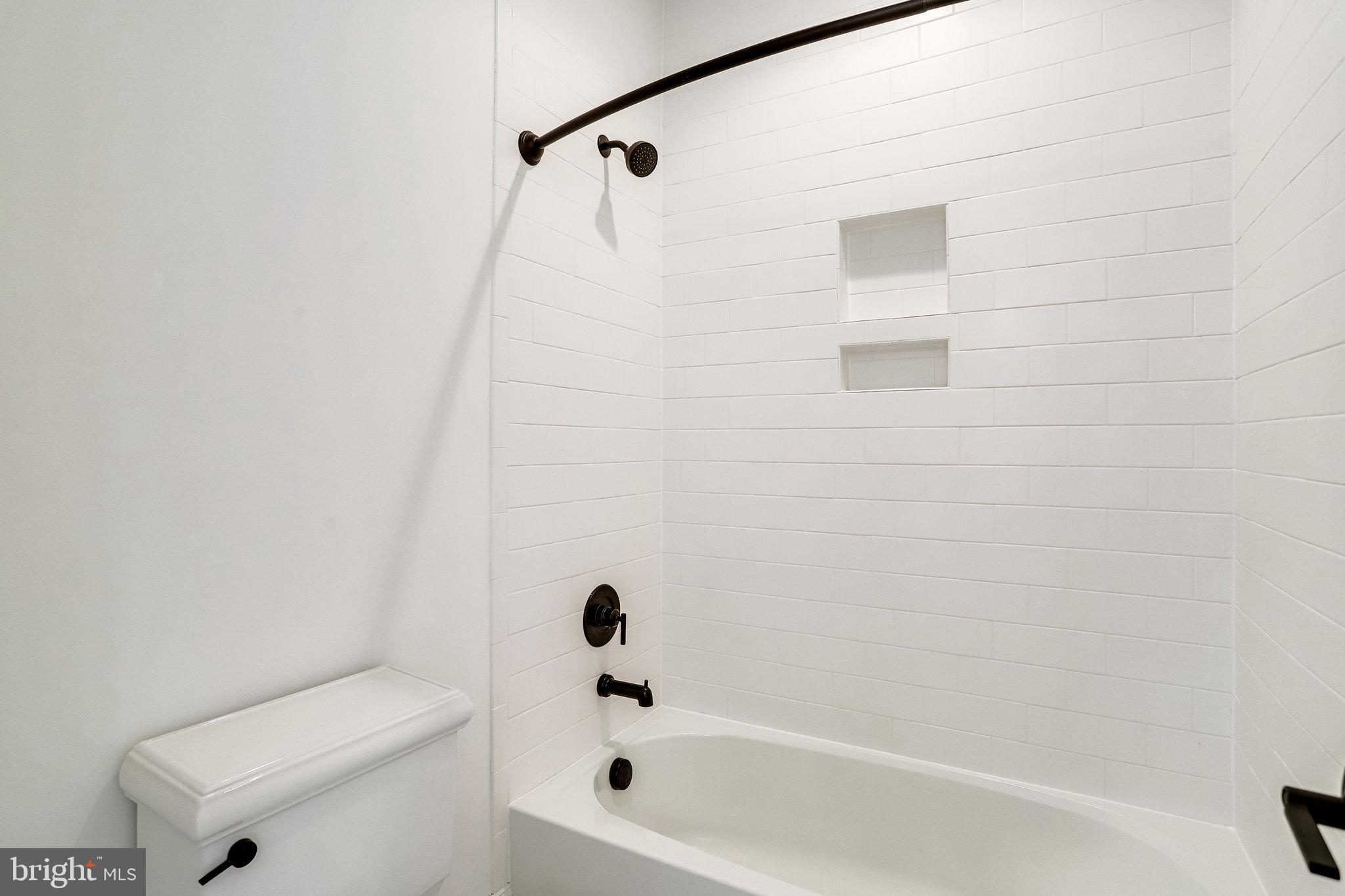 FALLS CHURCH PARK - Residential