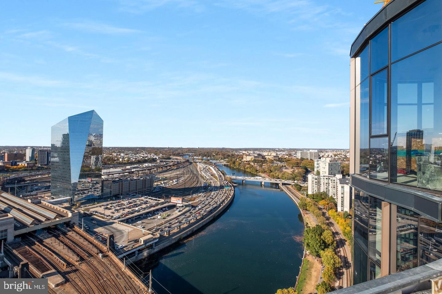 CENTER CITY - Residential Lease