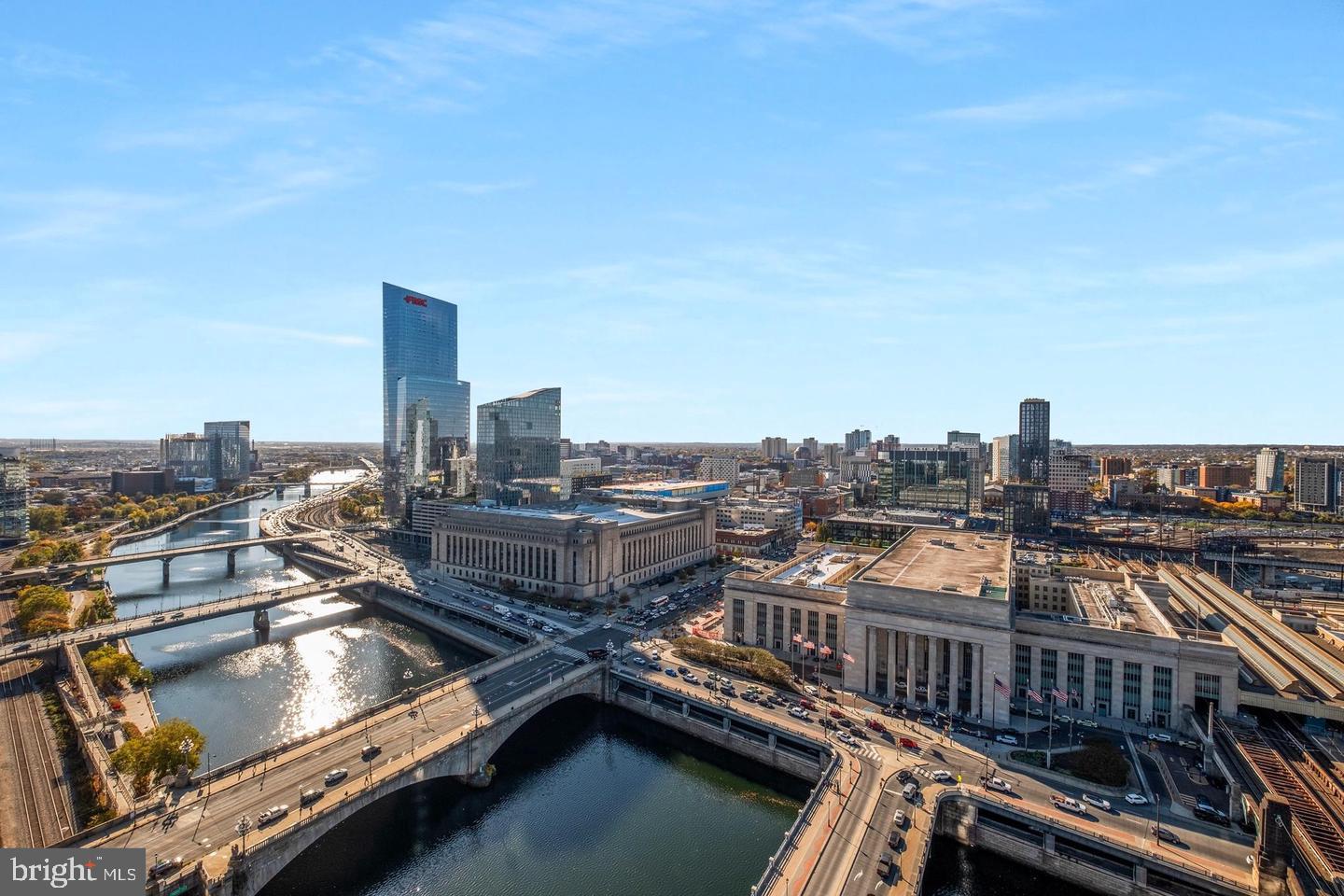 CENTER CITY - Residential Lease