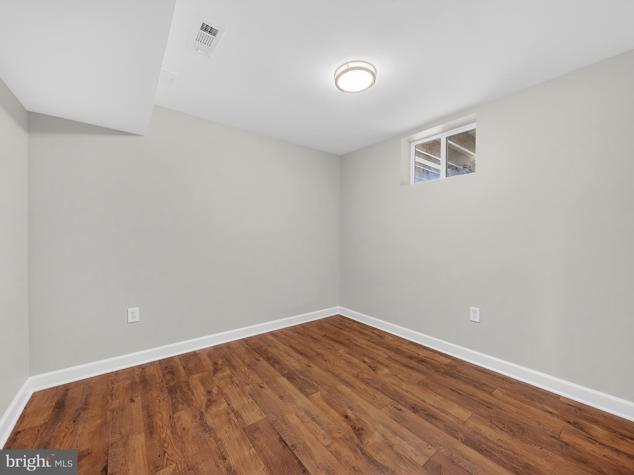 BROOKE HEIGHTS - Residential