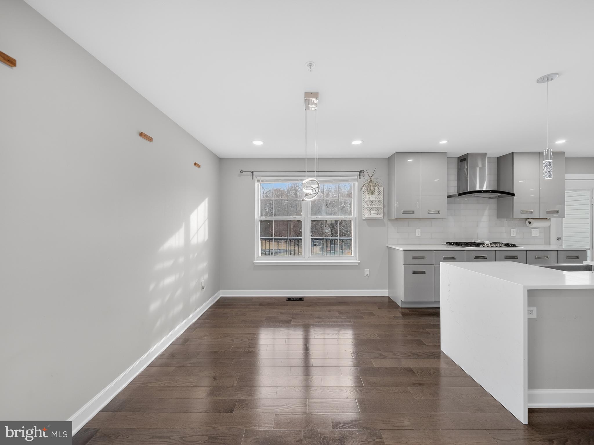 BROOKE HEIGHTS - Residential