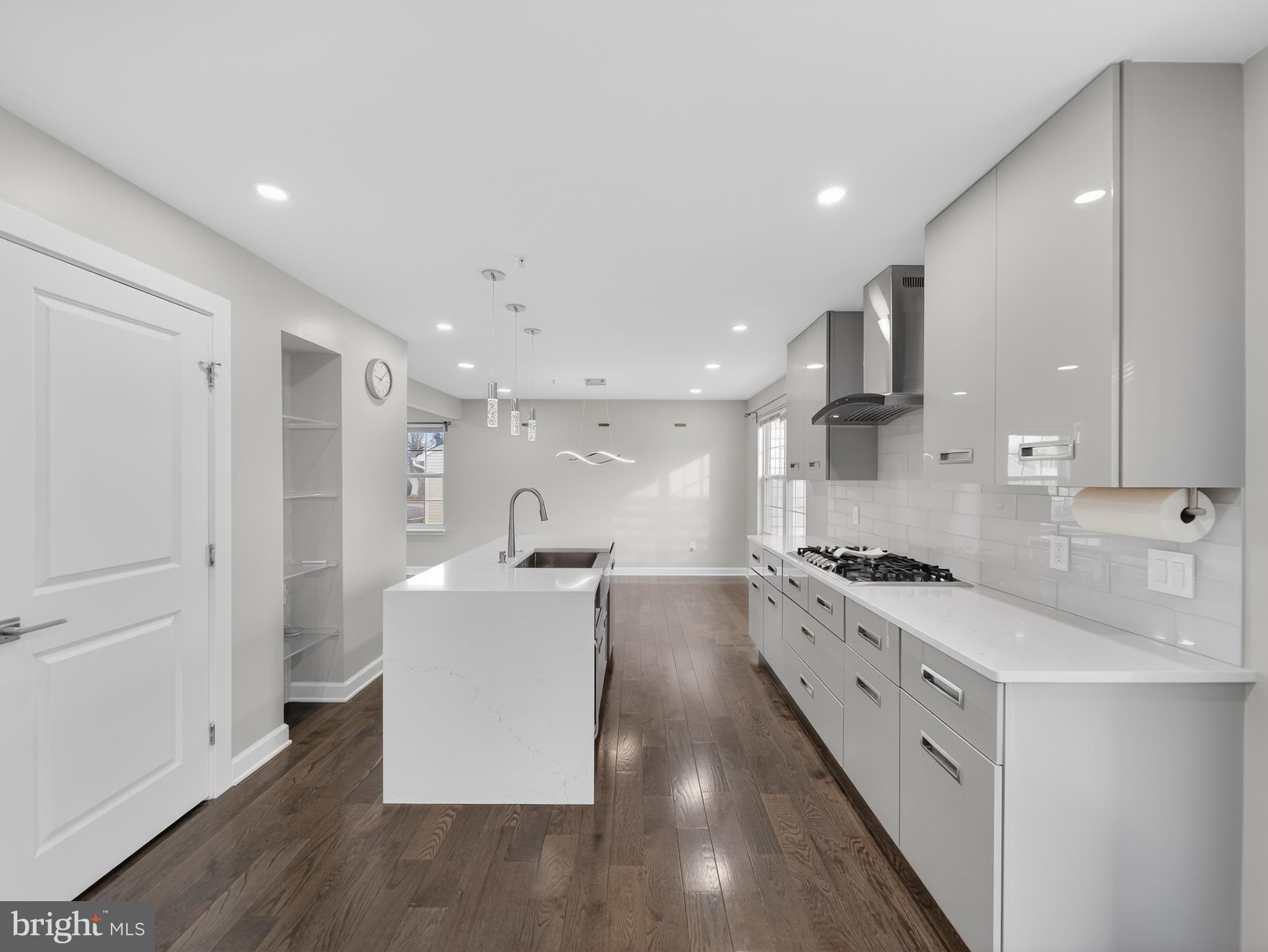 BROOKE HEIGHTS - Residential