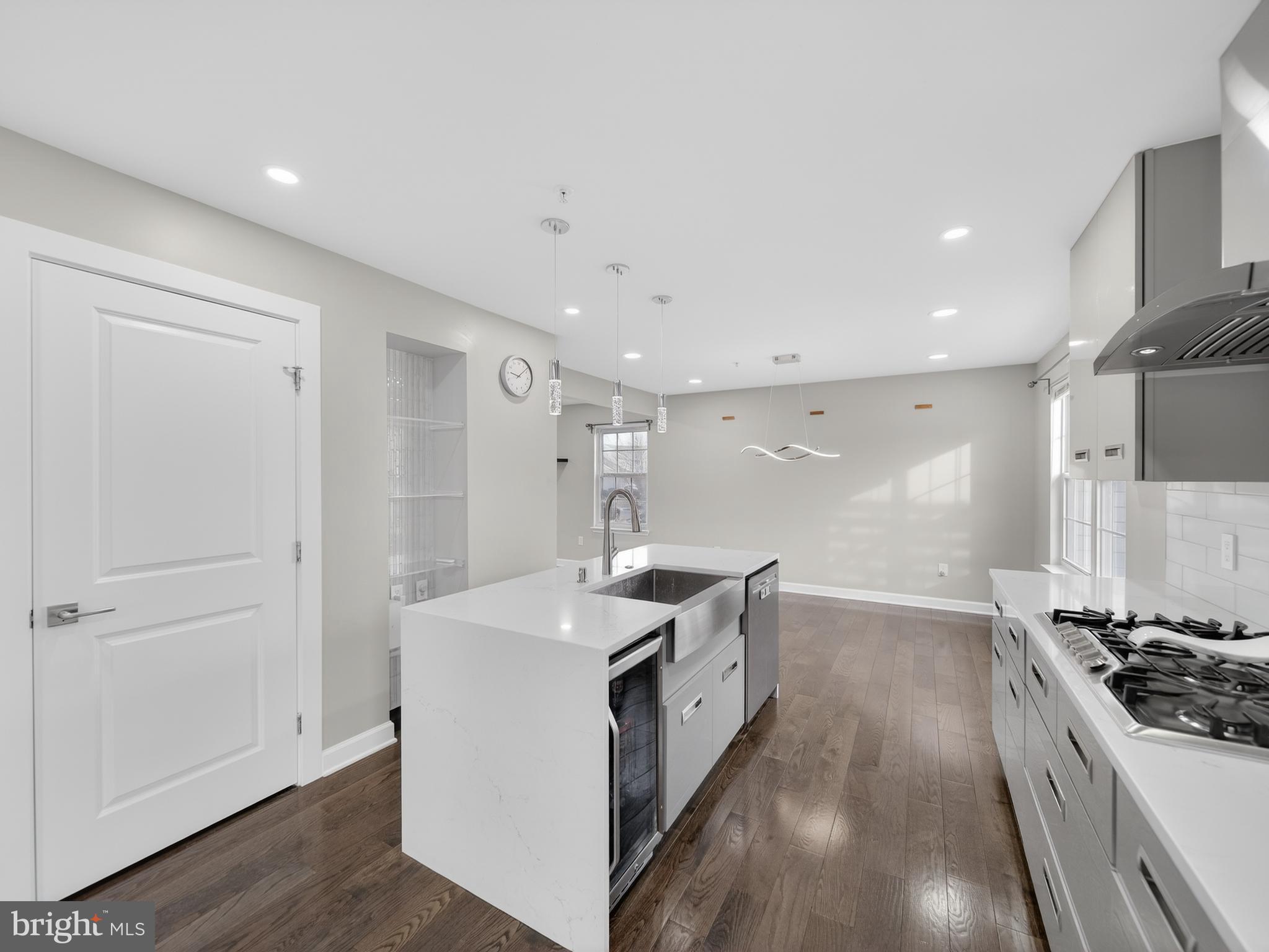 BROOKE HEIGHTS - Residential