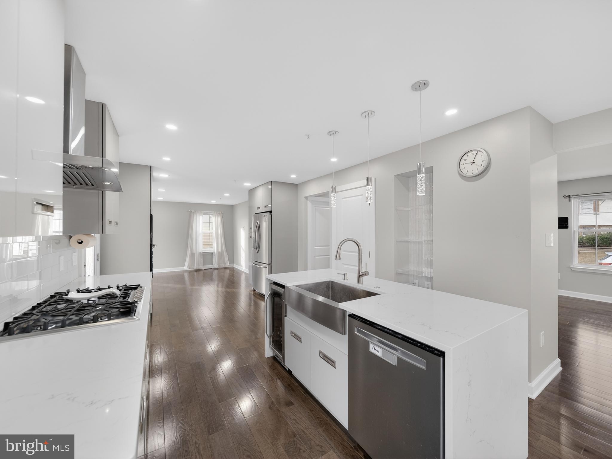 BROOKE HEIGHTS - Residential