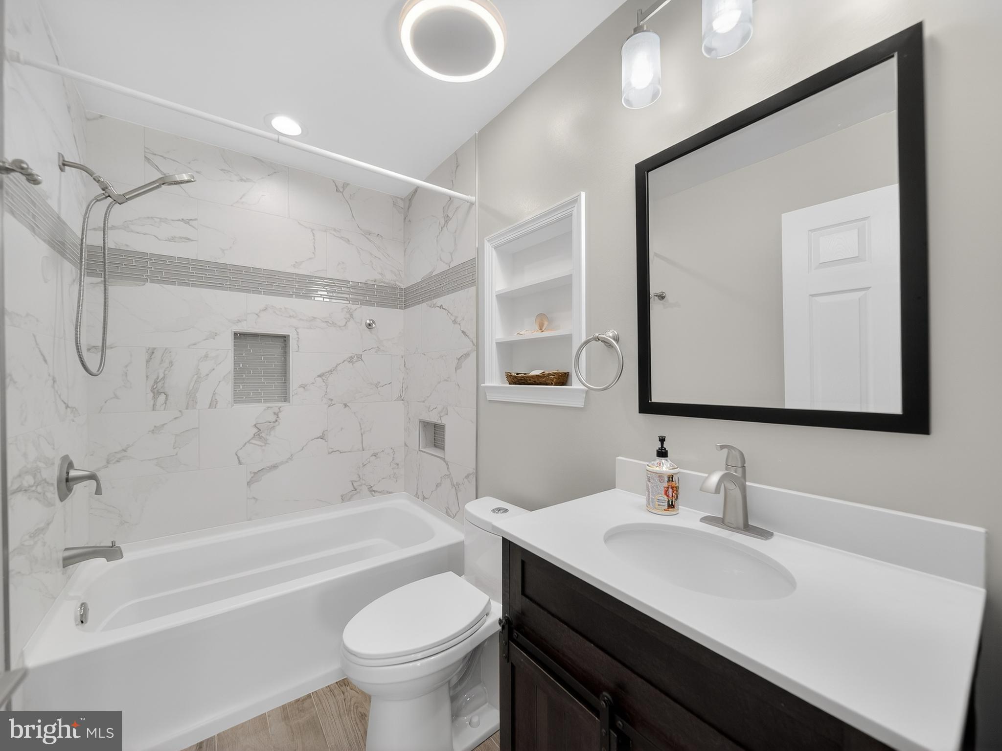 BROOKE HEIGHTS - Residential