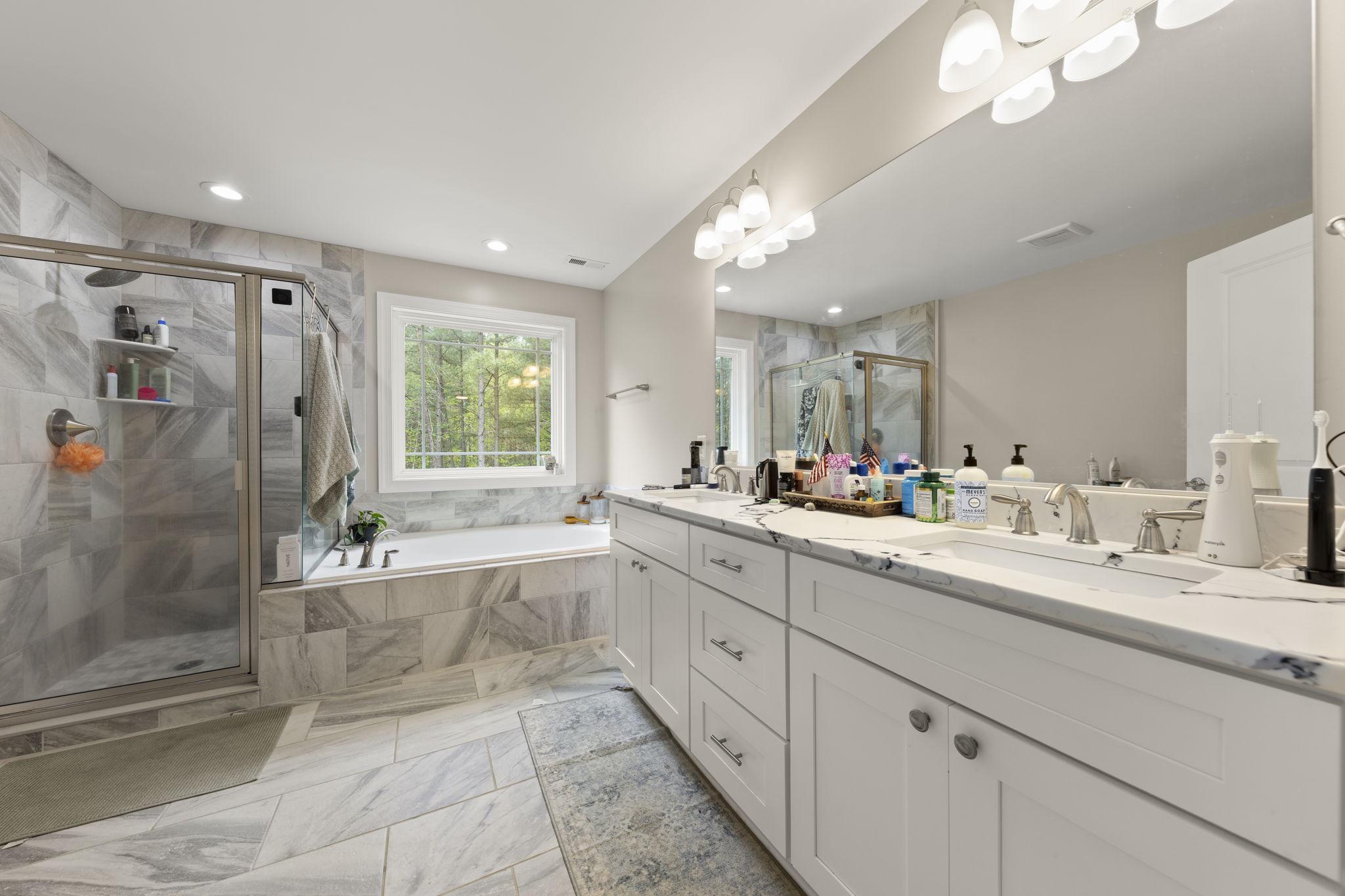 THE ESTATES AT LIGHT LANE - Residential