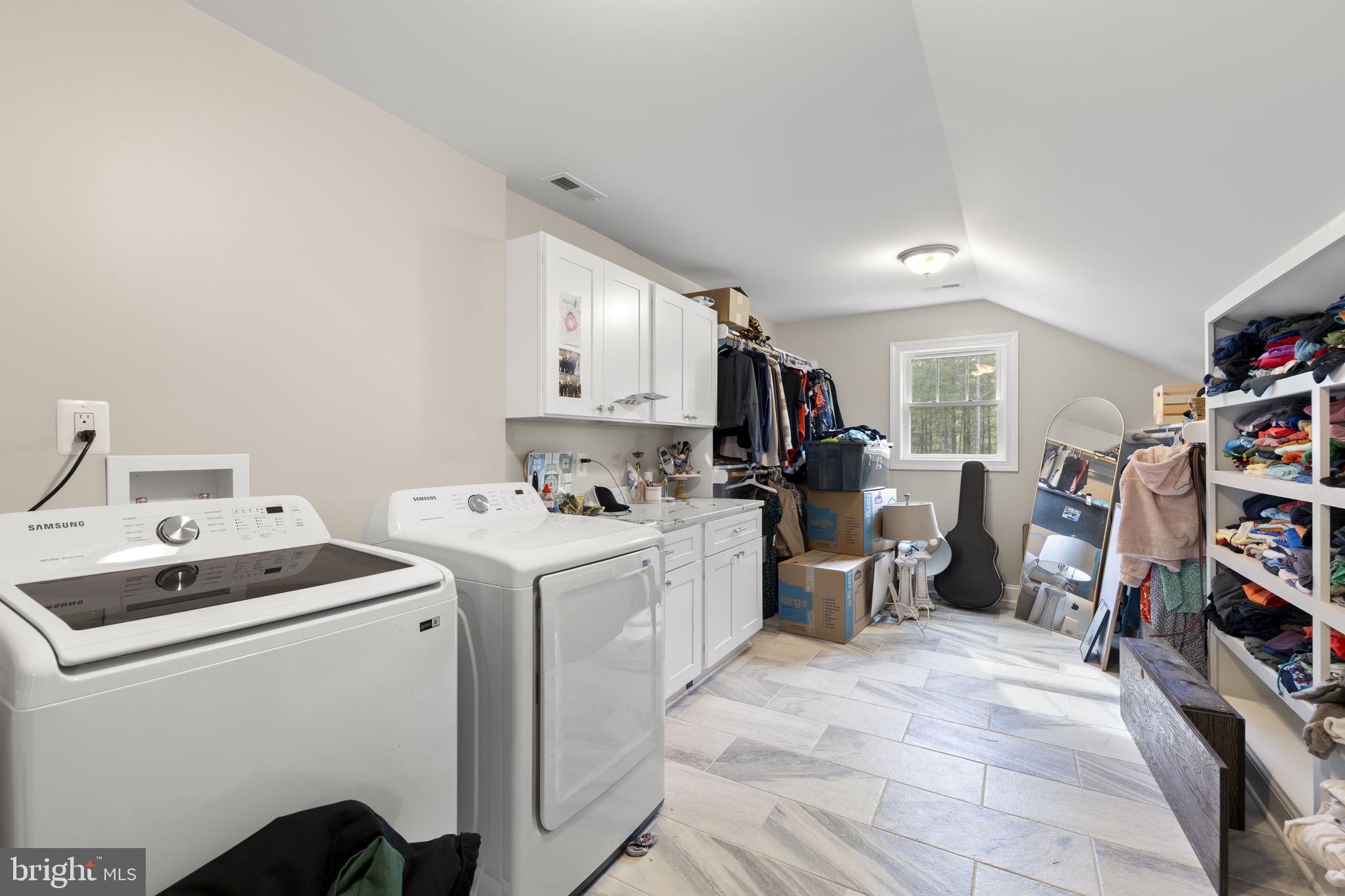 THE ESTATES AT LIGHT LANE - Residential