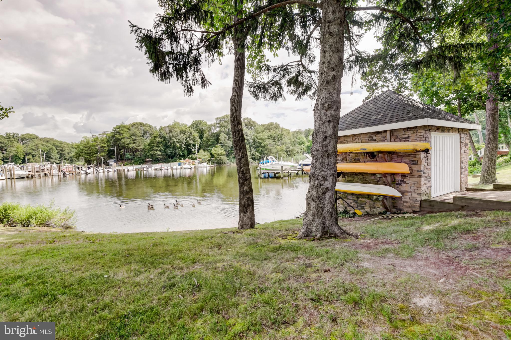 OLDE SEVERNA PARK - Residential