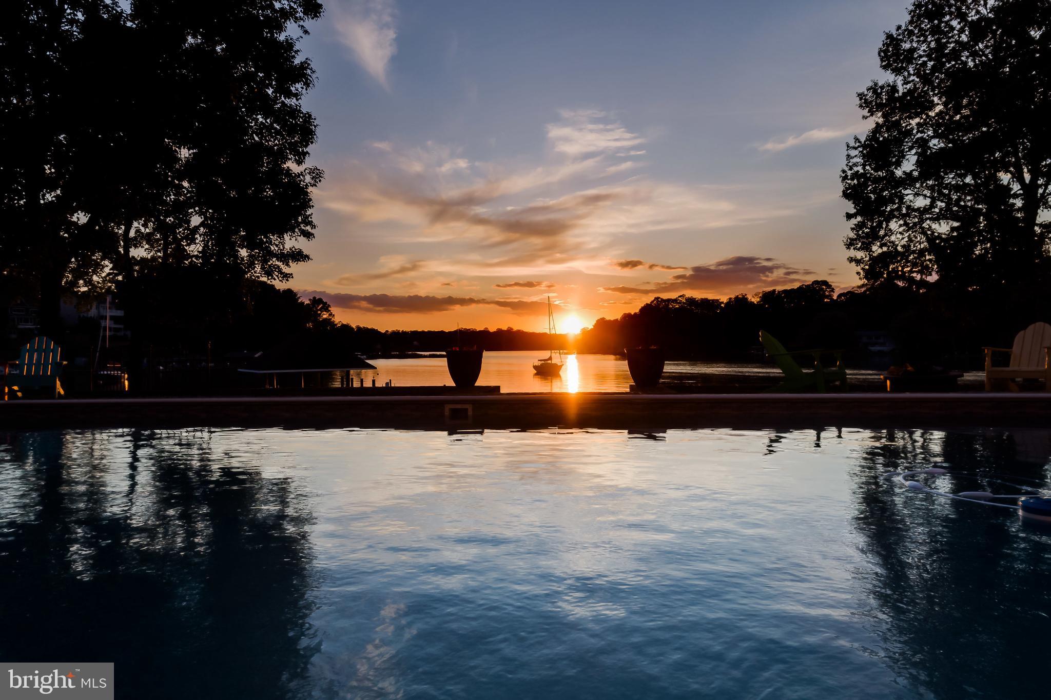 OLDE SEVERNA PARK - Residential