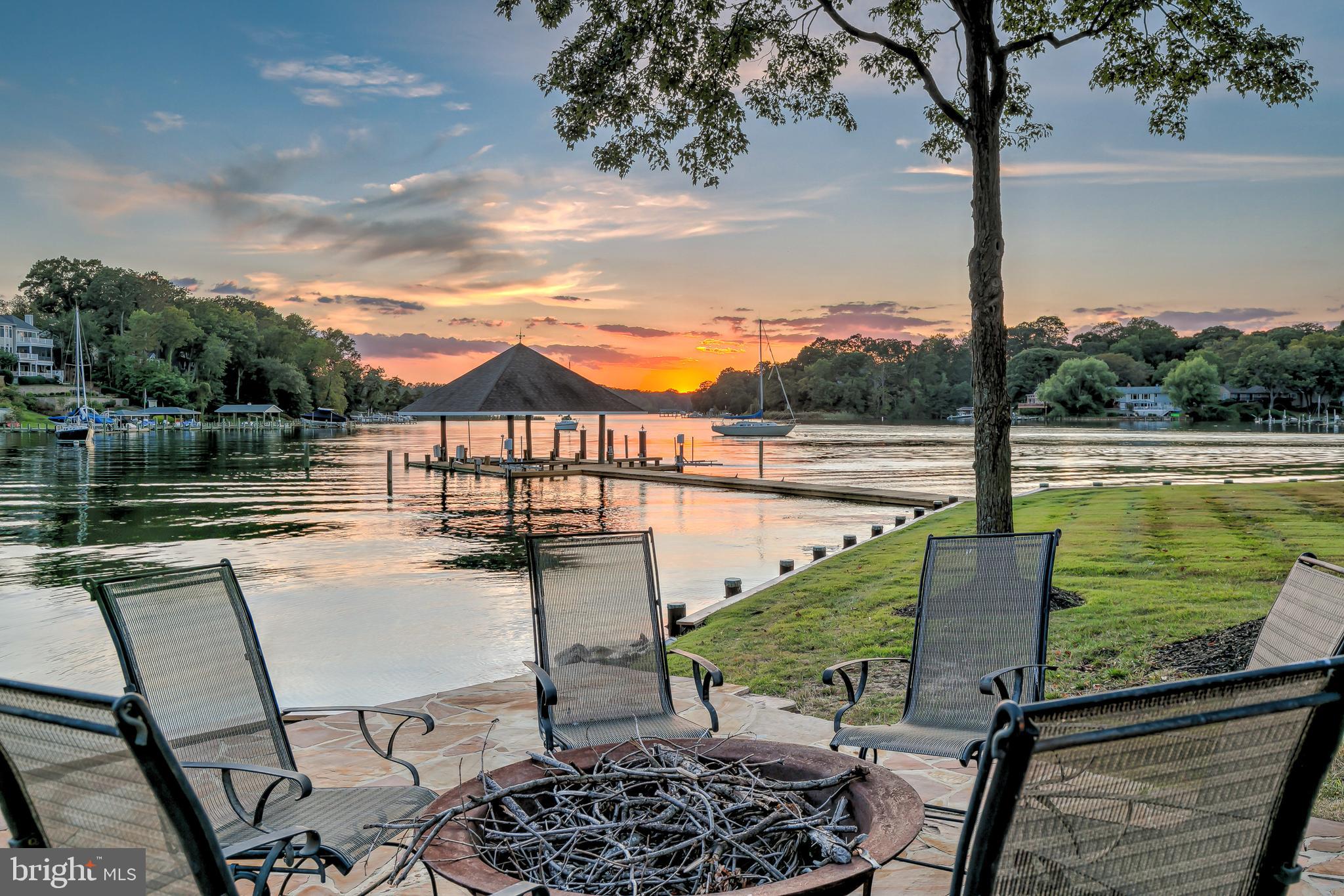 OLDE SEVERNA PARK - Residential