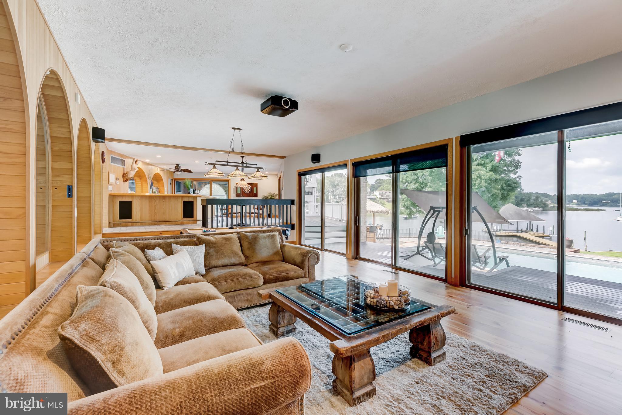 OLDE SEVERNA PARK - Residential