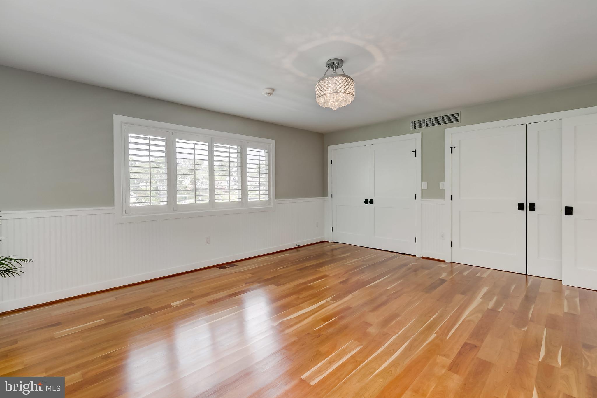 OLDE SEVERNA PARK - Residential