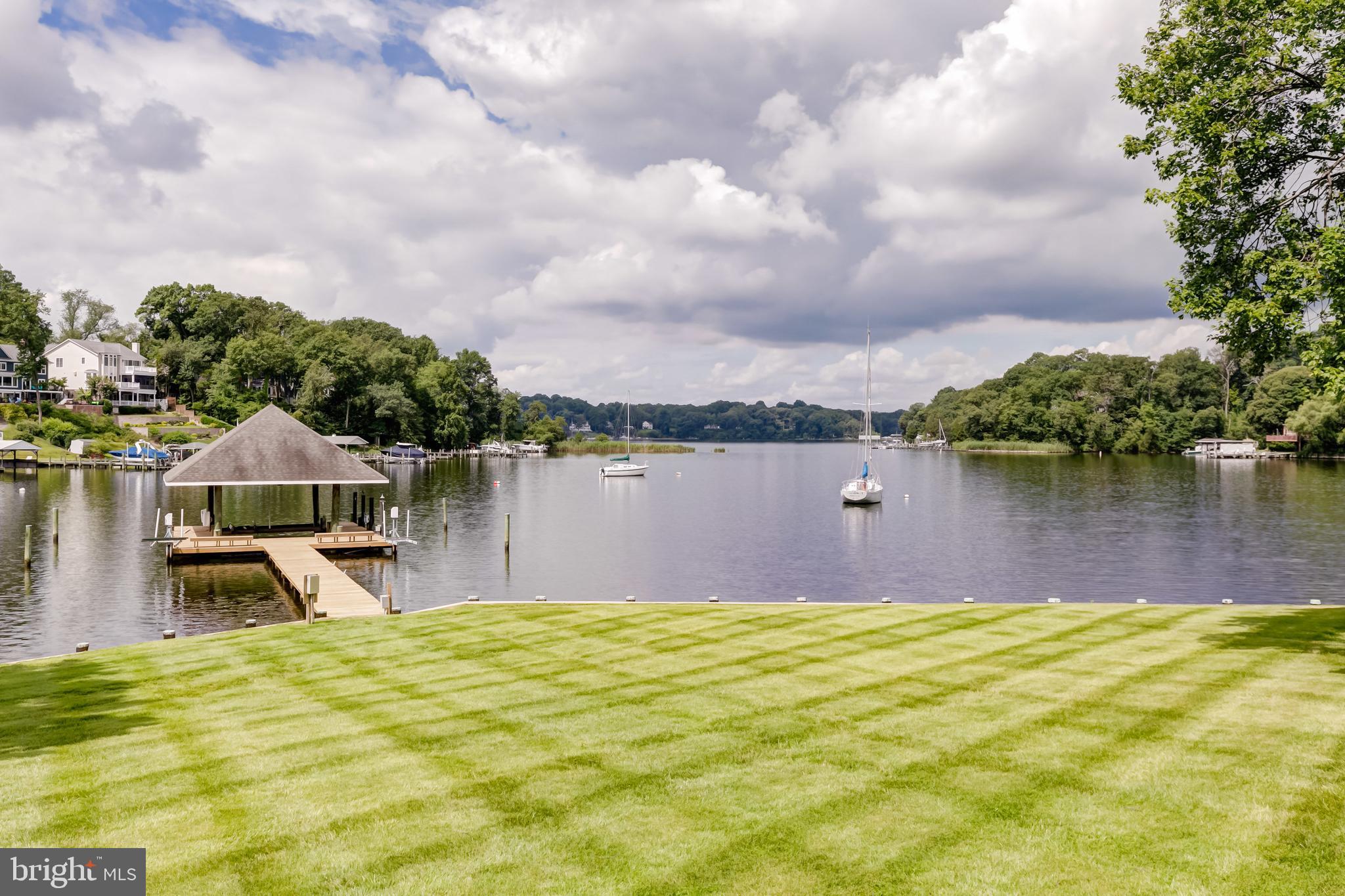 OLDE SEVERNA PARK - Residential