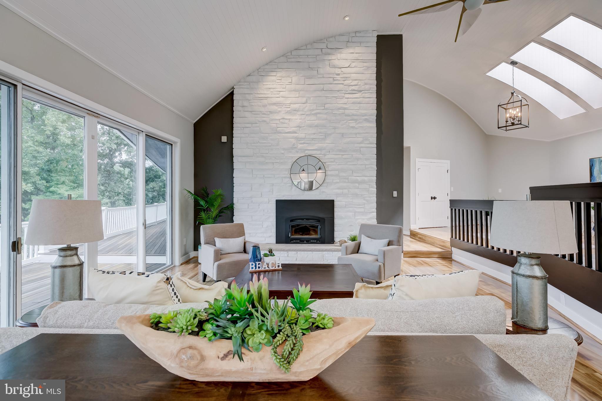 OLDE SEVERNA PARK - Residential