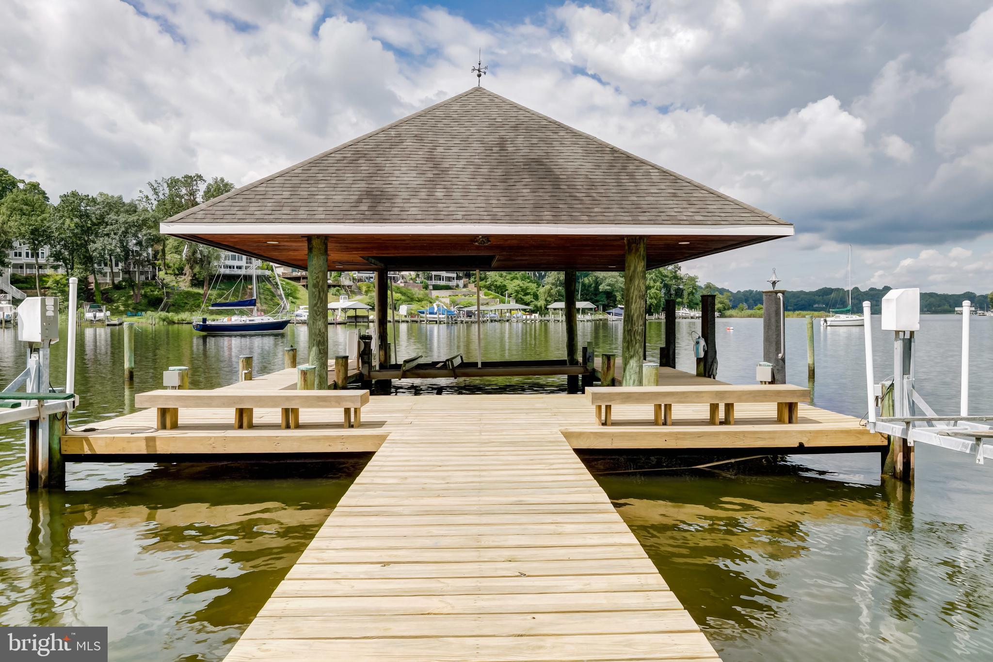 OLDE SEVERNA PARK - Residential