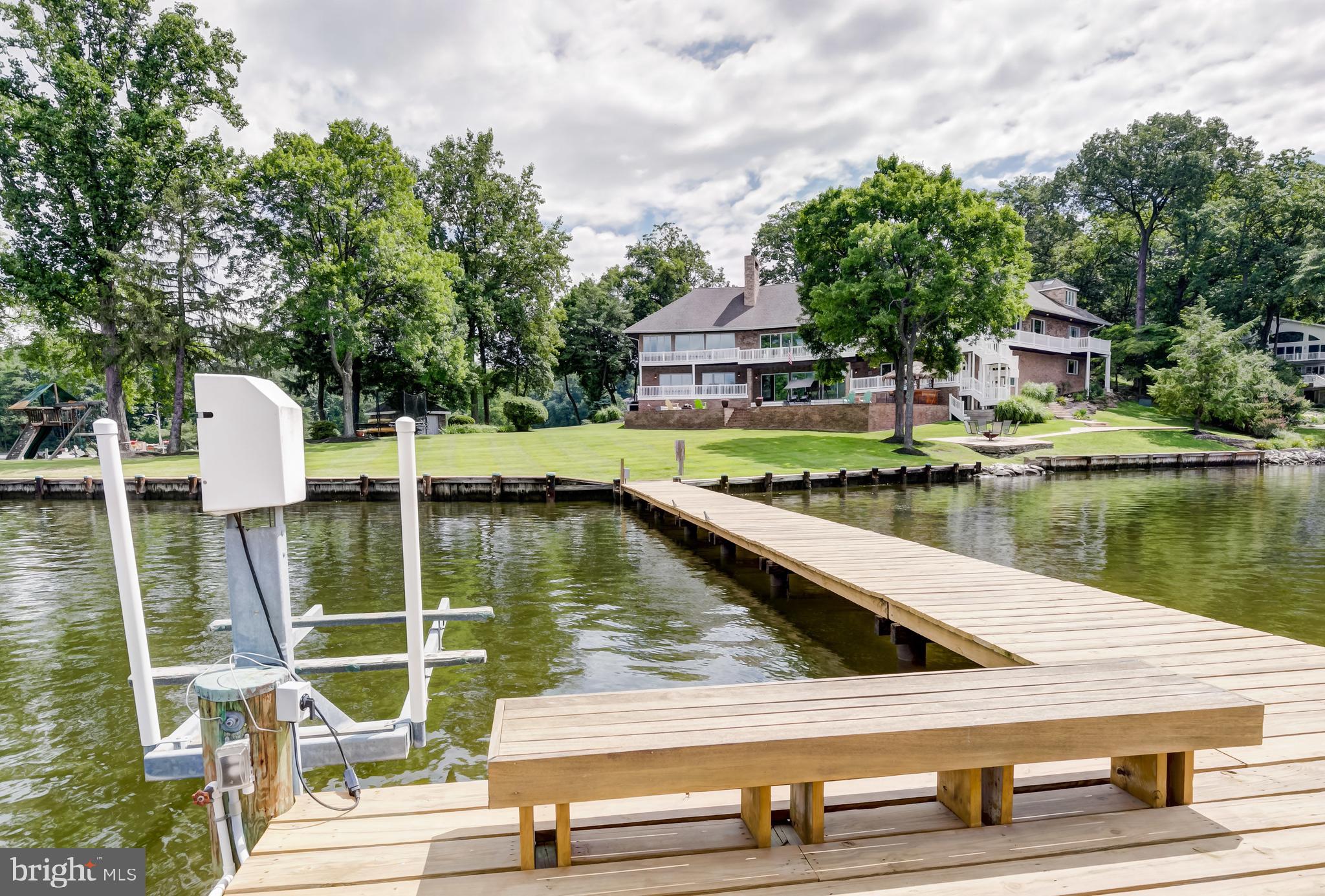 OLDE SEVERNA PARK - Residential