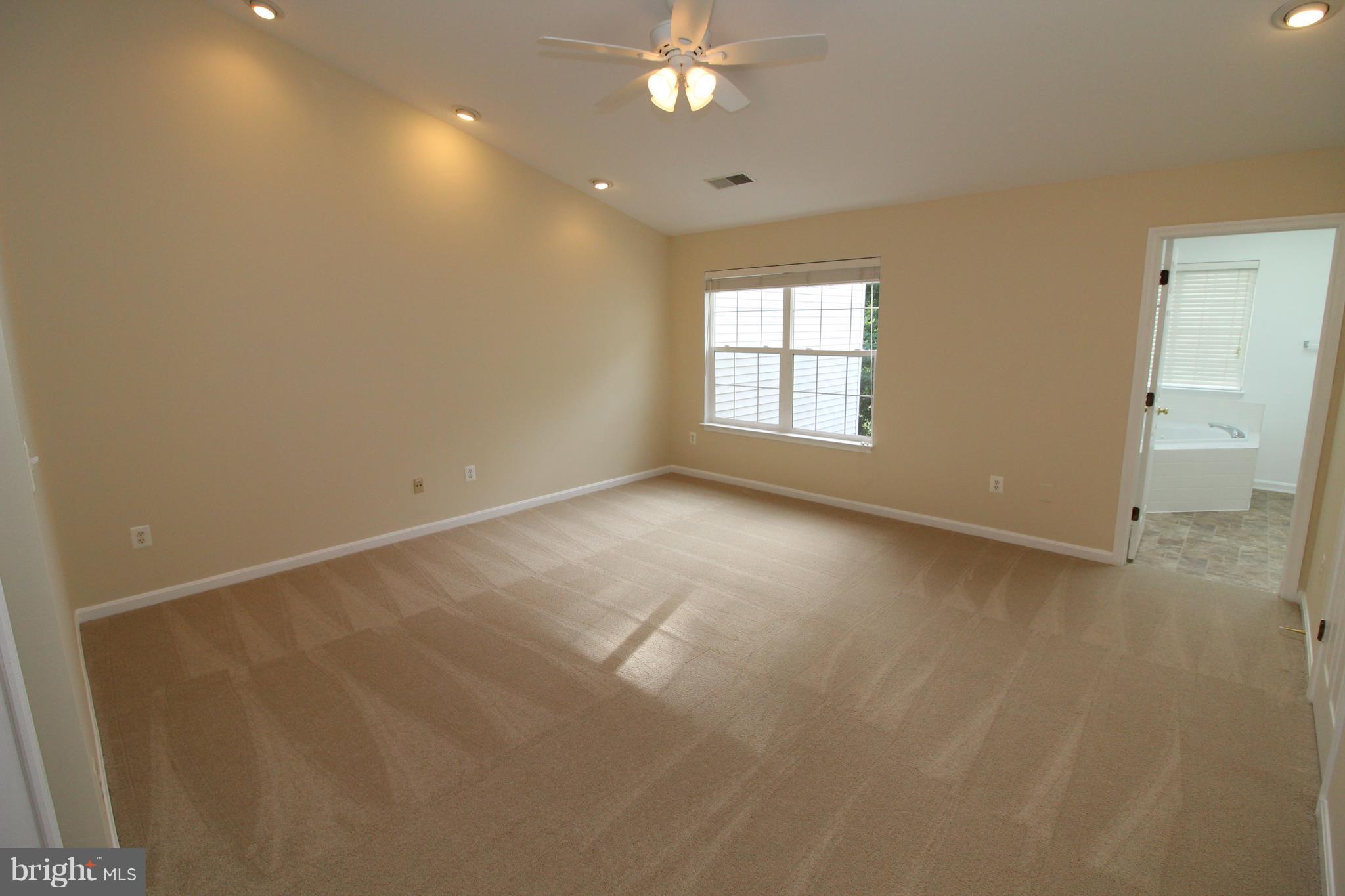 KINGSTOWNE - Residential Lease