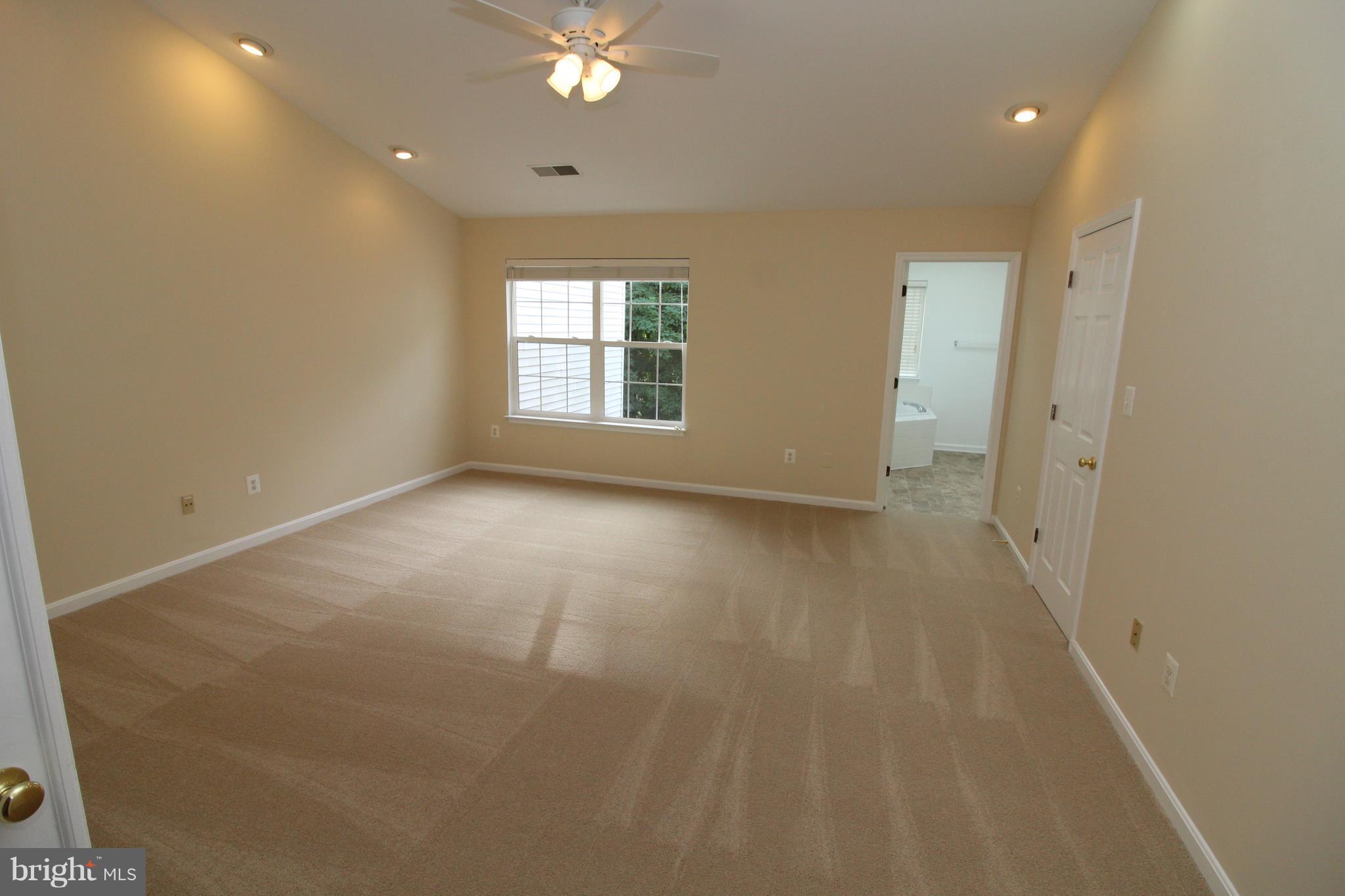 KINGSTOWNE - Residential Lease