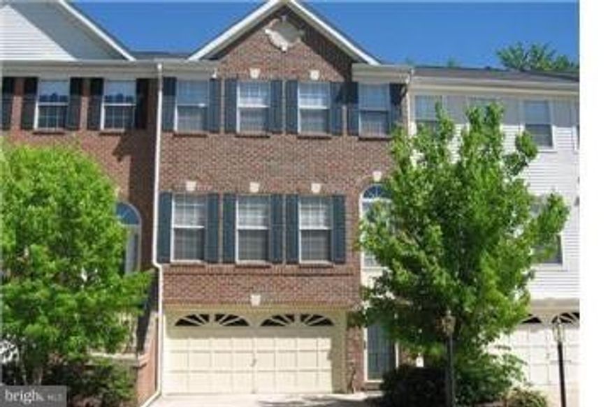 Reno complete in this Super Spacious 3 level, 4 BR/3.5 BA, 2 car gar. TH backing trees/golf course. Fresh paint/refinished hardwood, new carpet/bath flooring/lighting/stainless appliances/garage door (week of 7/22) & more. Gas heat/cooking, 2 gas FP's, chair/crown moulding, jetted tub. HVAC 2017. Convenient to 2 Metro stations & all that Kingstowne has to offer. Prefer no pets, 1 dog C/C max 25lbs