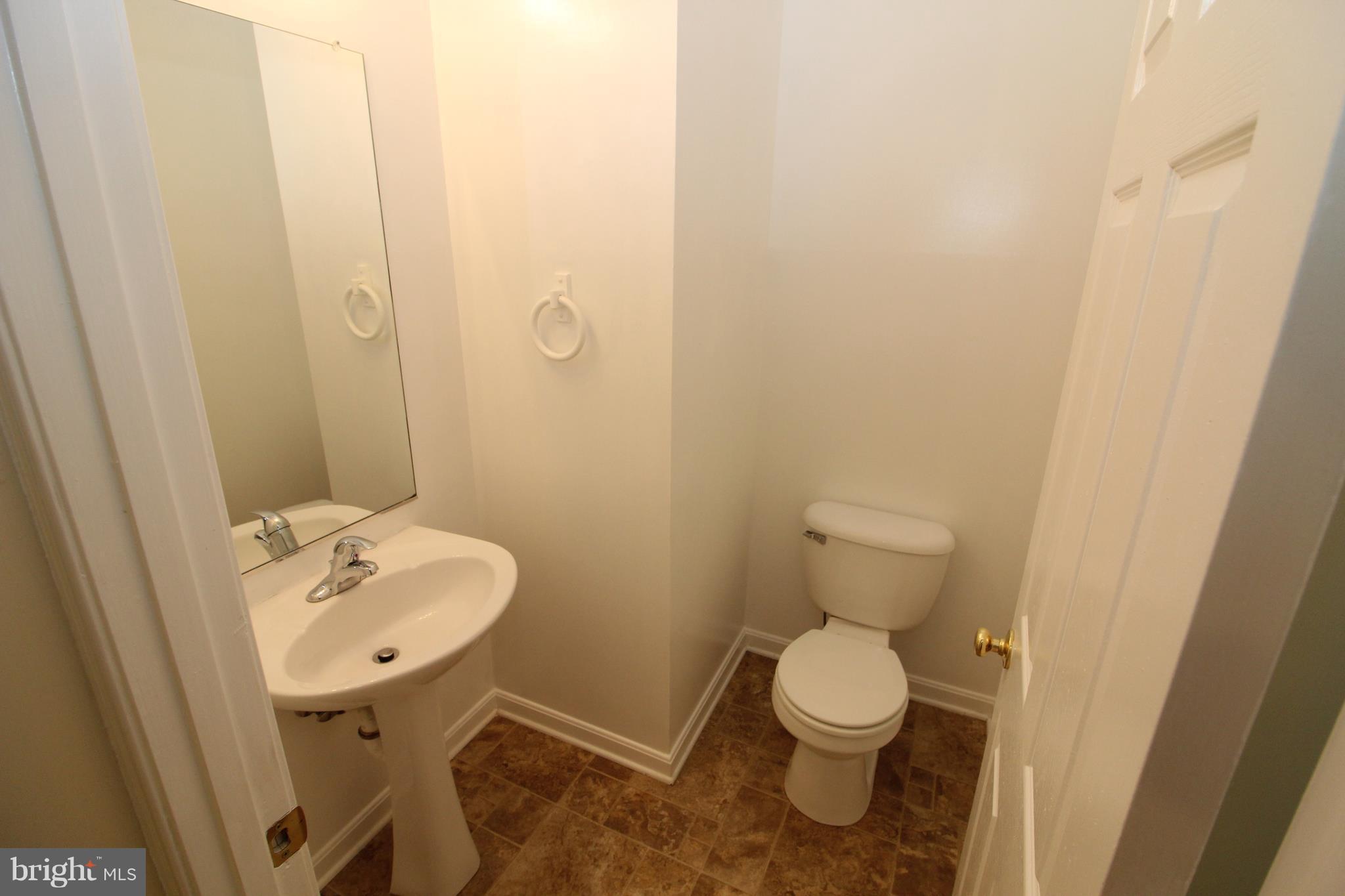 KINGSTOWNE - Residential Lease