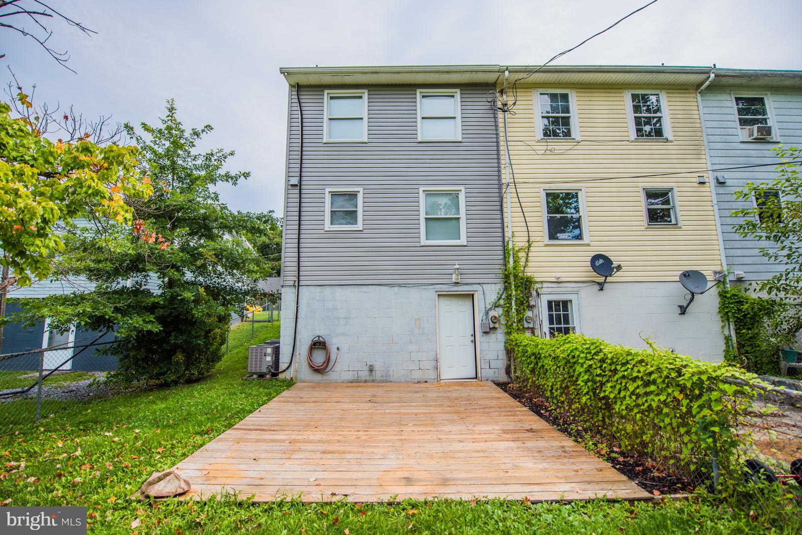 RIVERVIEW - Residential