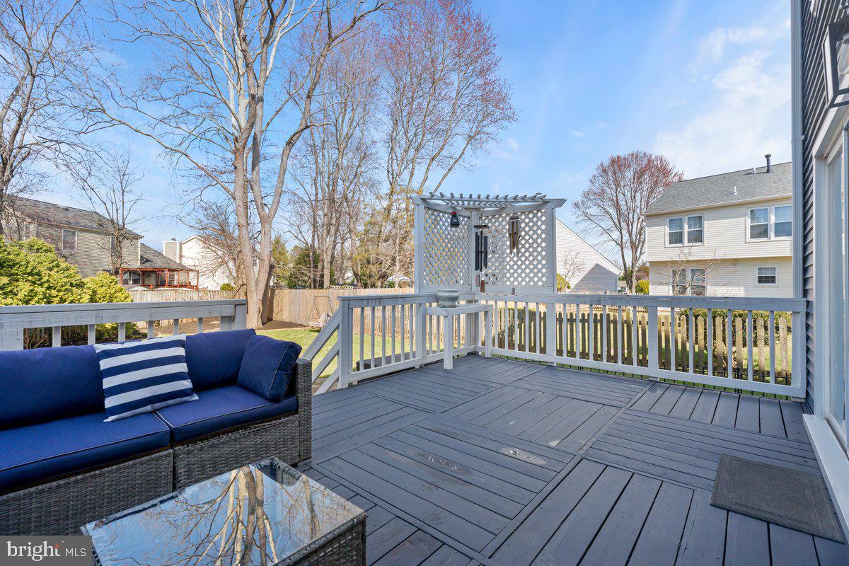 FAIR OAKS FARMS - Residential