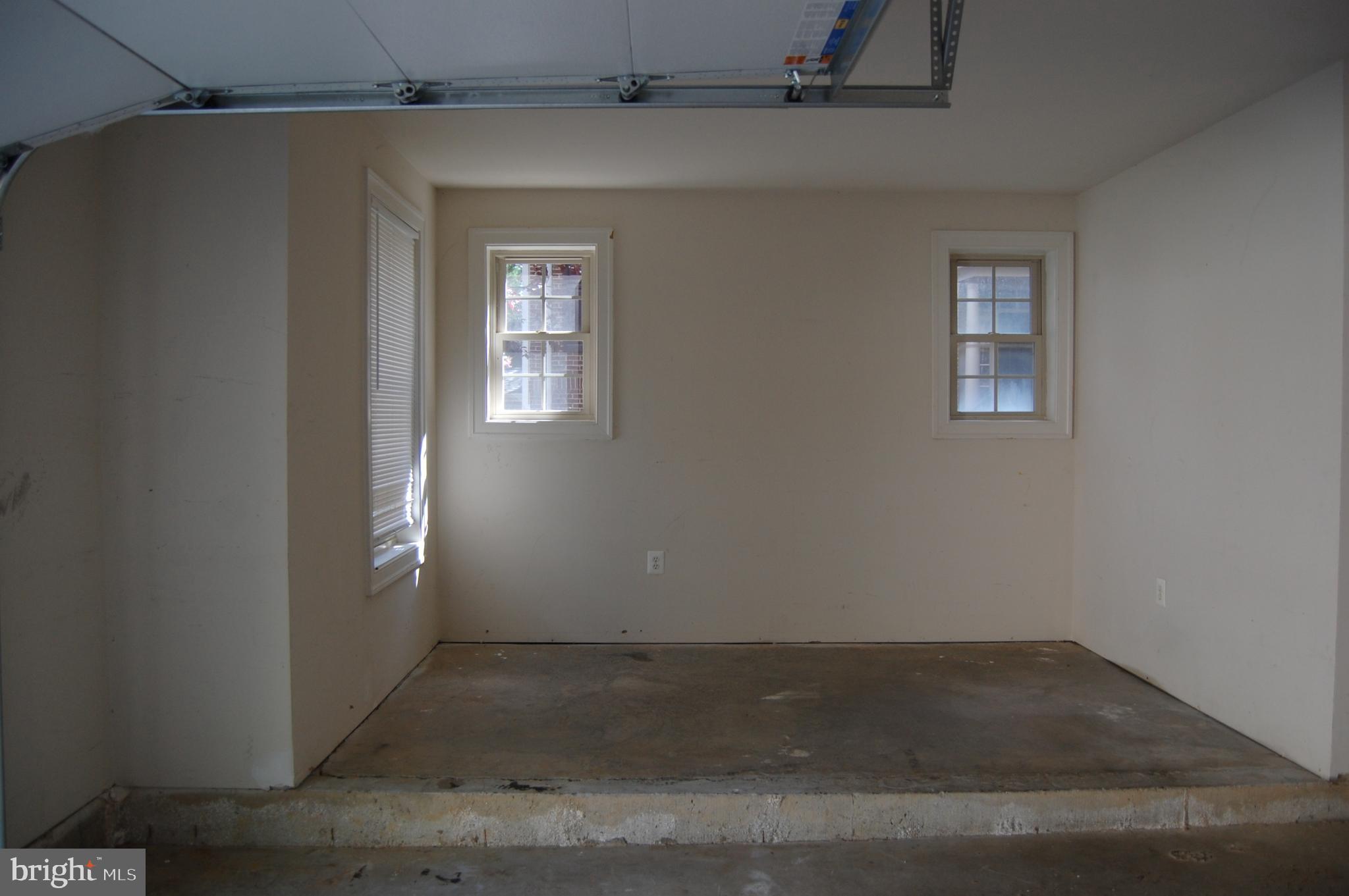 RAVENSWORTH VILLA - Residential Lease