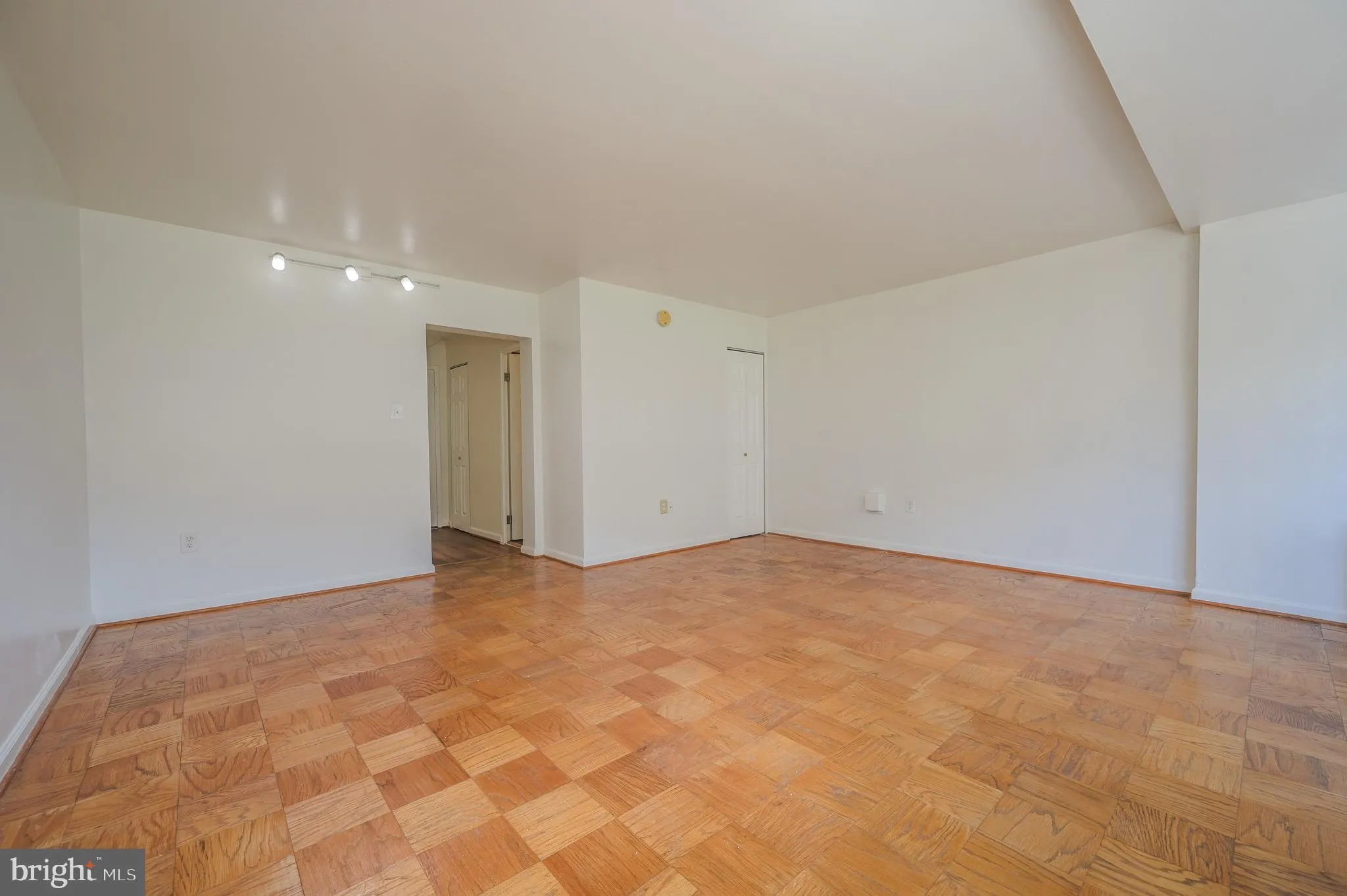 Additional image 32 of 922 24th Street NW Unit 414, Washington, DC 20037