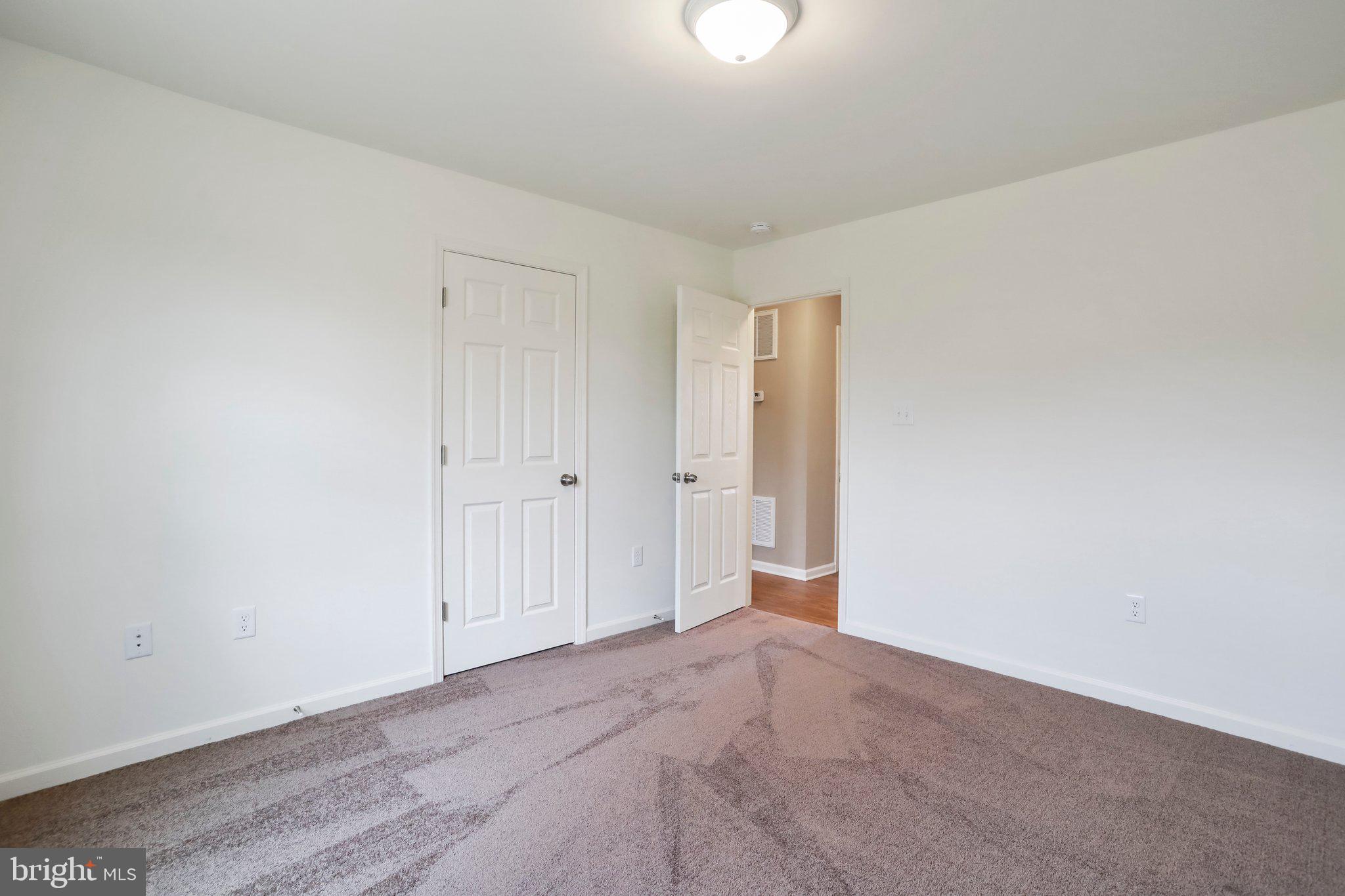 MADISON ESTATES - Residential