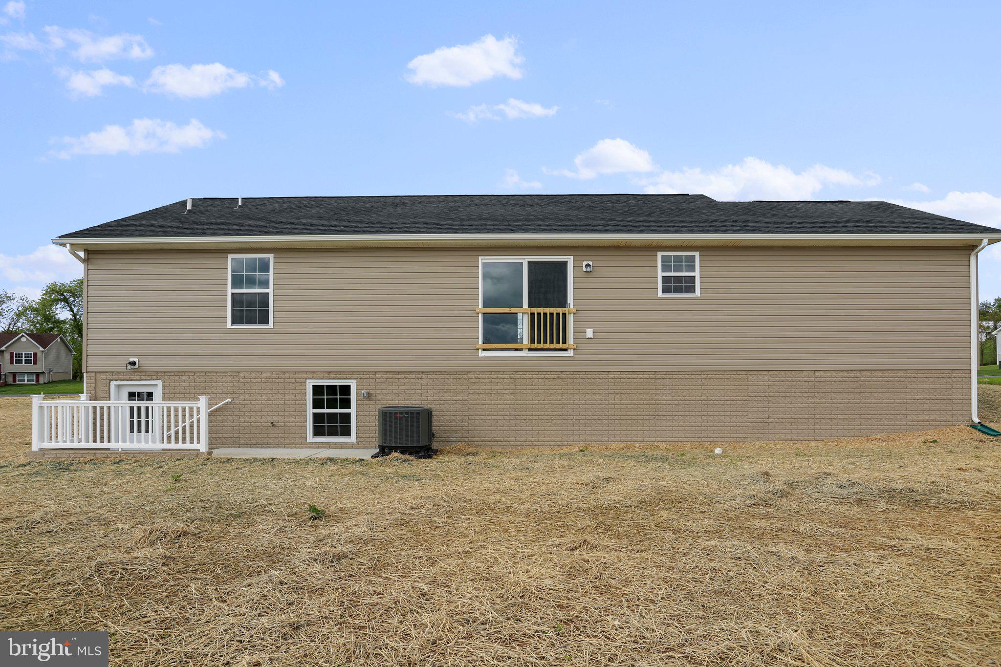 MADISON ESTATES - Residential