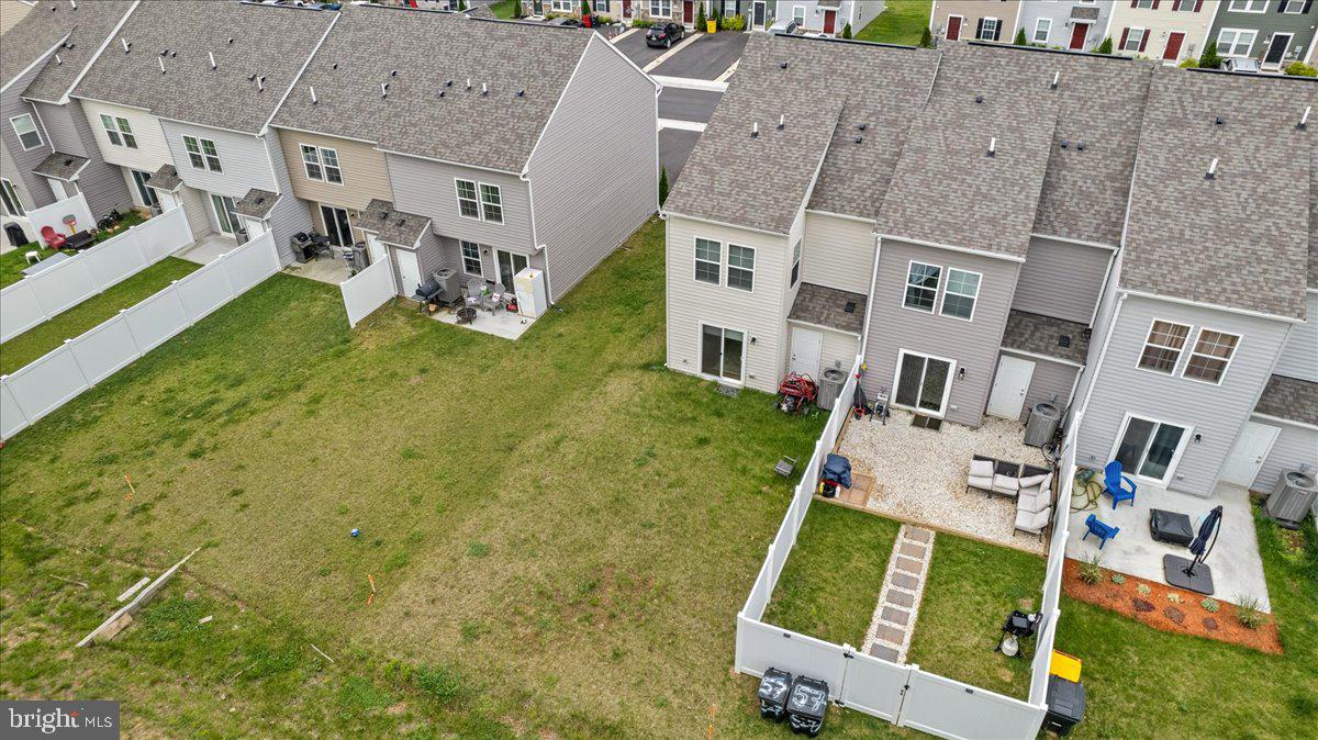 WHISPERING PINES - Residential