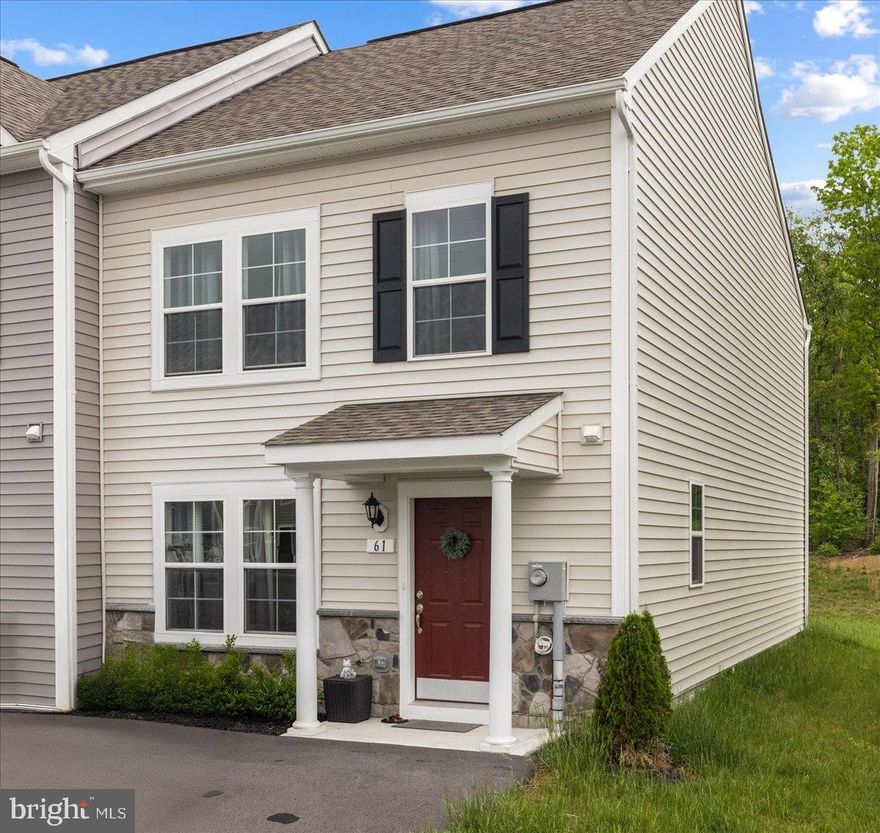 This end unit townhouse is a gem with 3 bedrooms, 2.5 bathrooms, and numerous upgrades. The extended family room and primary bedroom provide ample space for relaxation and comfort. The upgraded flooring on the main level adds elegance to the home, while the larger island in the kitchen enhances functionality. The upgraded cabinetry in the kitchen and bathrooms adds a touch of luxury. Located conveniently near main roads, schools, and shopping, this townhome is a perfect blend of beauty and convenience. Don't miss the chance to tour this wonderful property and make it your own!