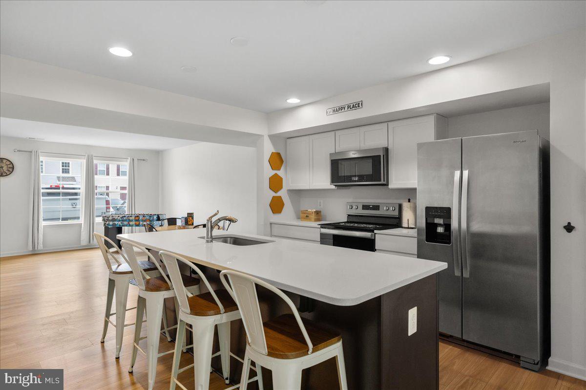 WHISPERING PINES - Residential