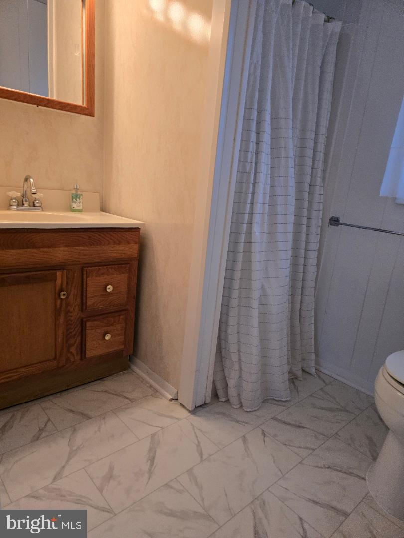 SUNSET KNOLL - Residential