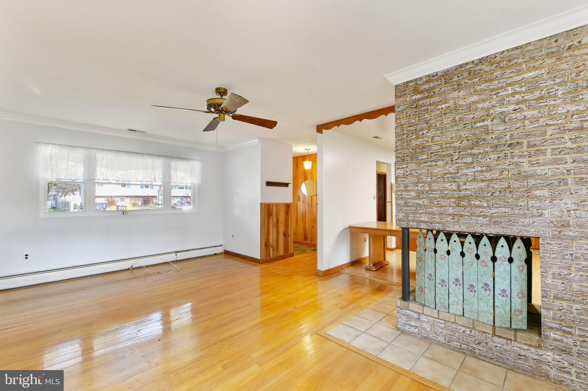 SUNSET KNOLL - Residential