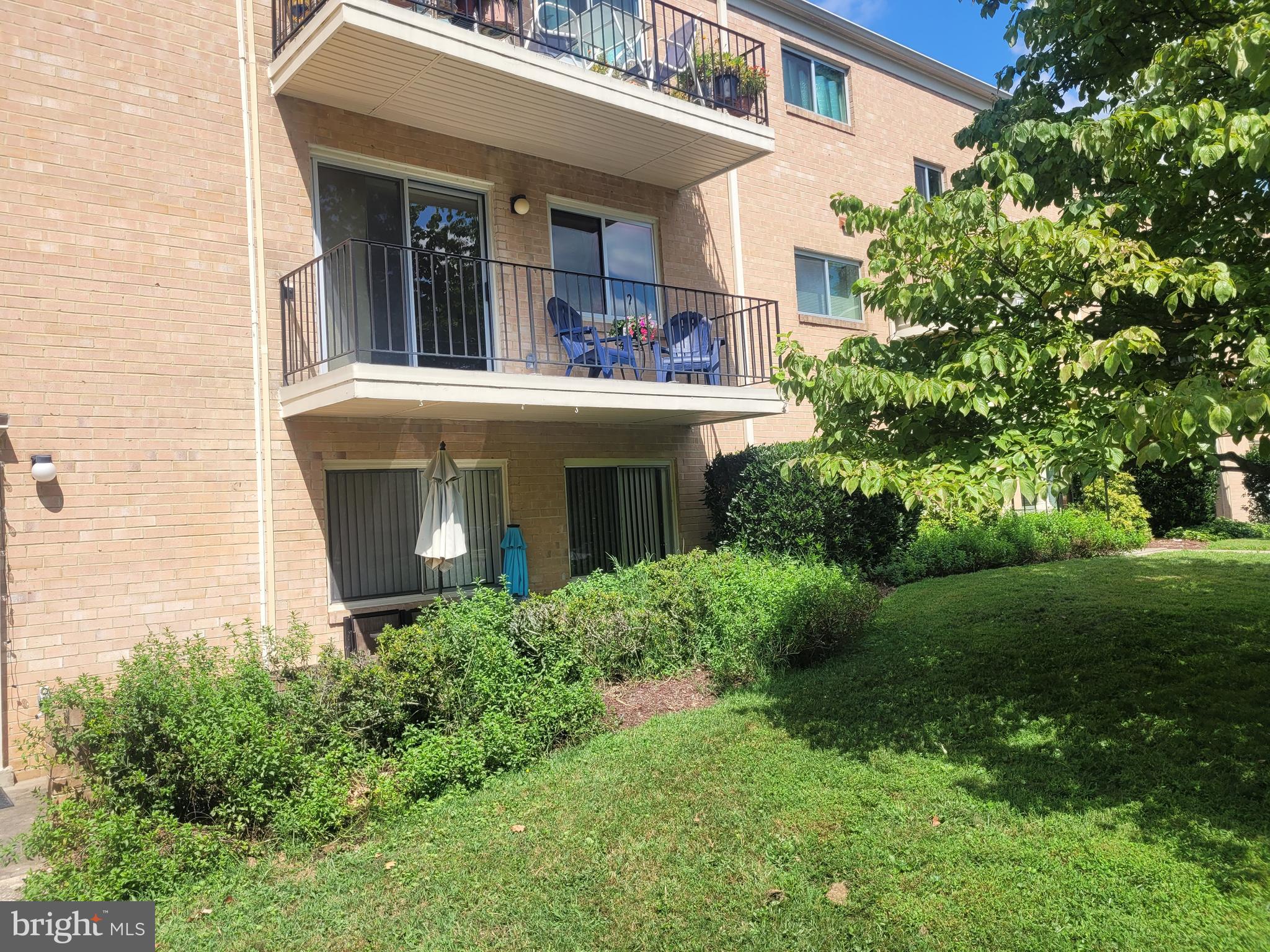 PARKSIDE CONDOMINIUMS - Residential