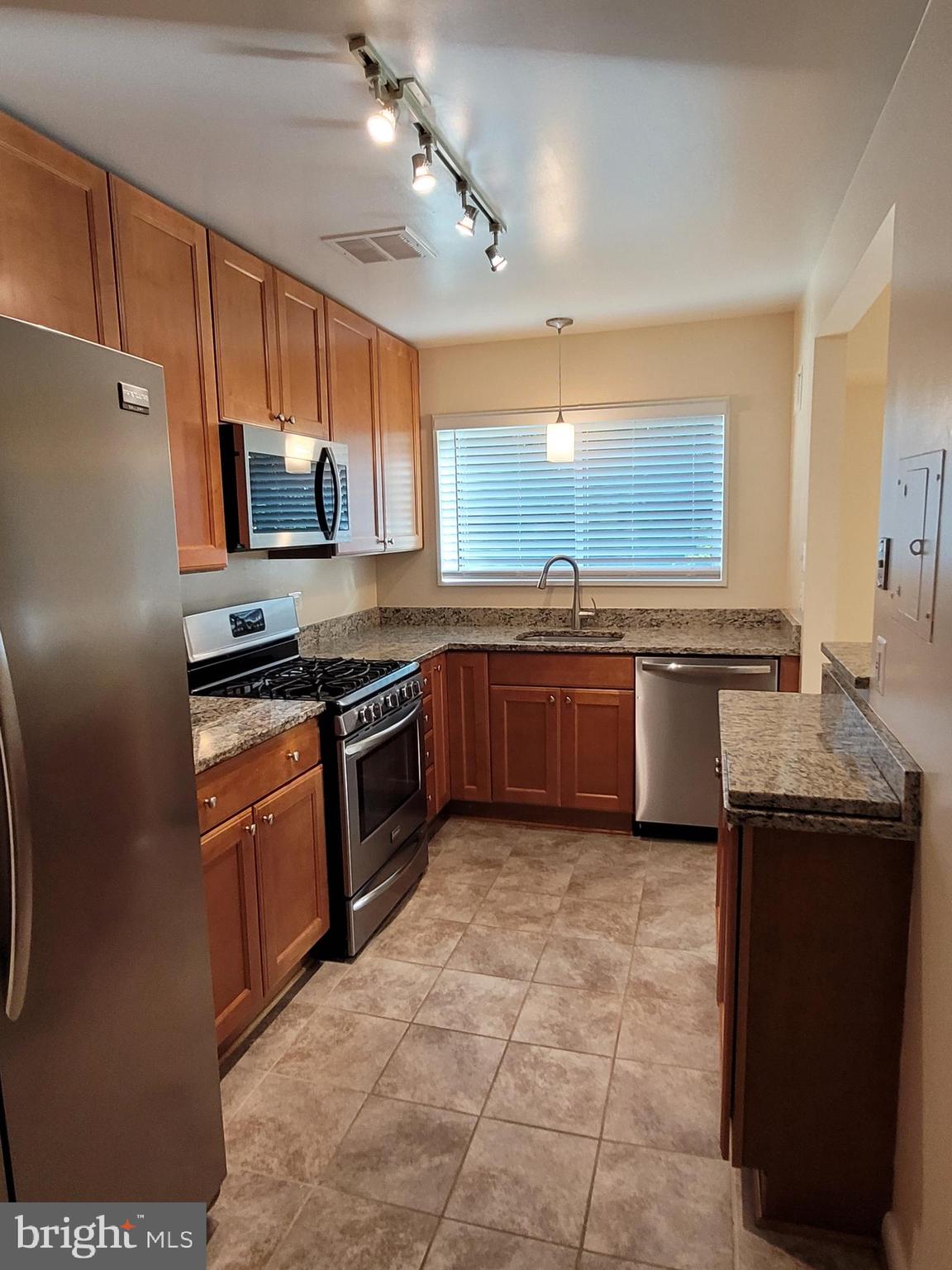 PARKSIDE CONDOMINIUMS - Residential