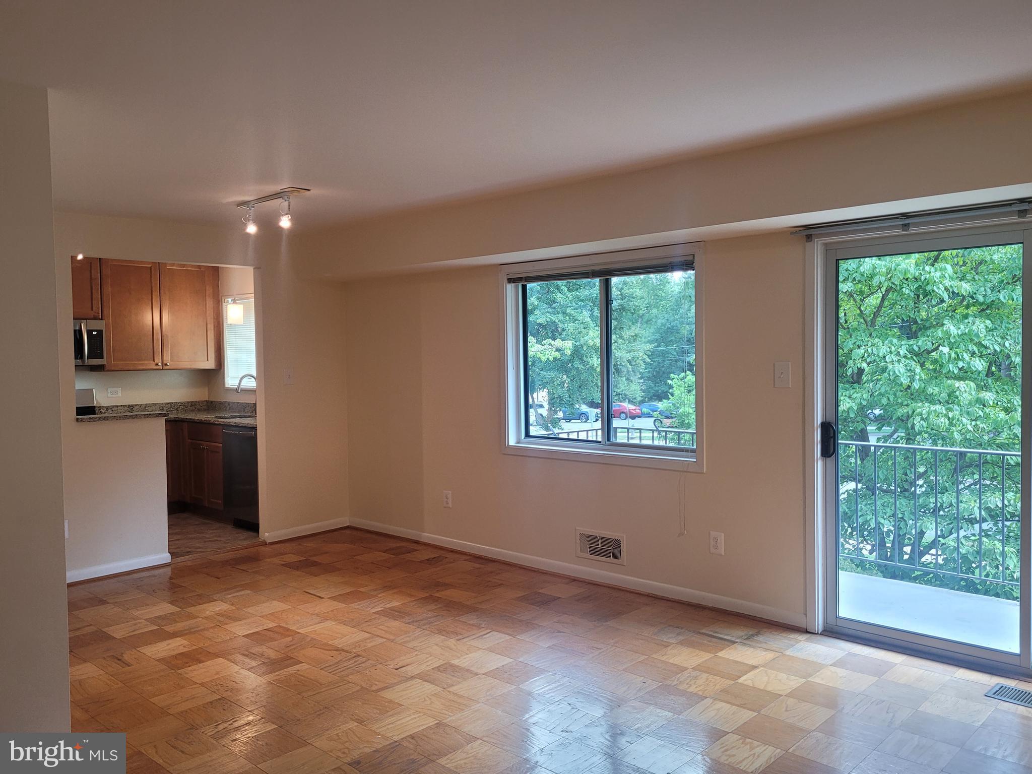 PARKSIDE CONDOMINIUMS - Residential