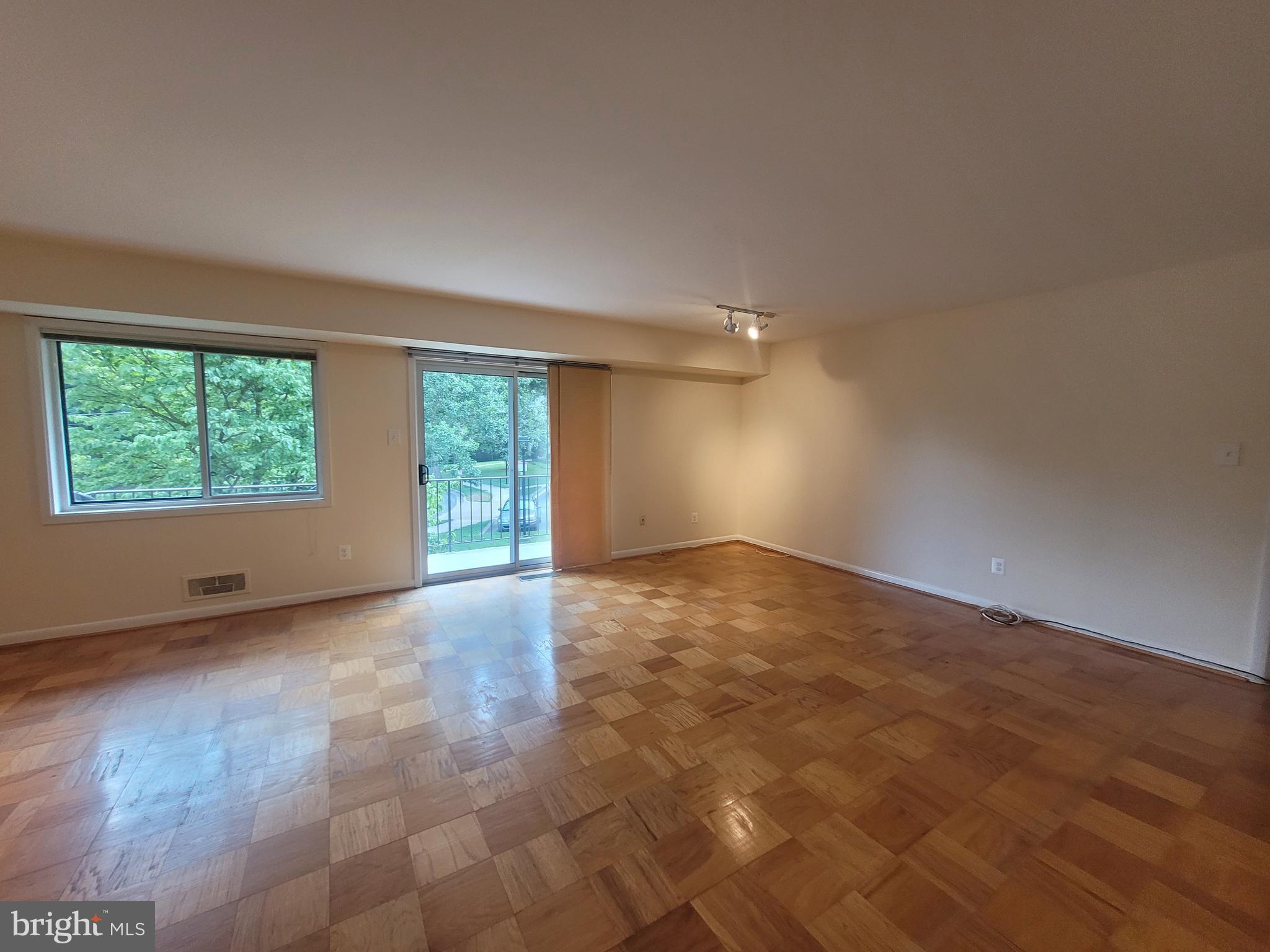 PARKSIDE CONDOMINIUMS - Residential