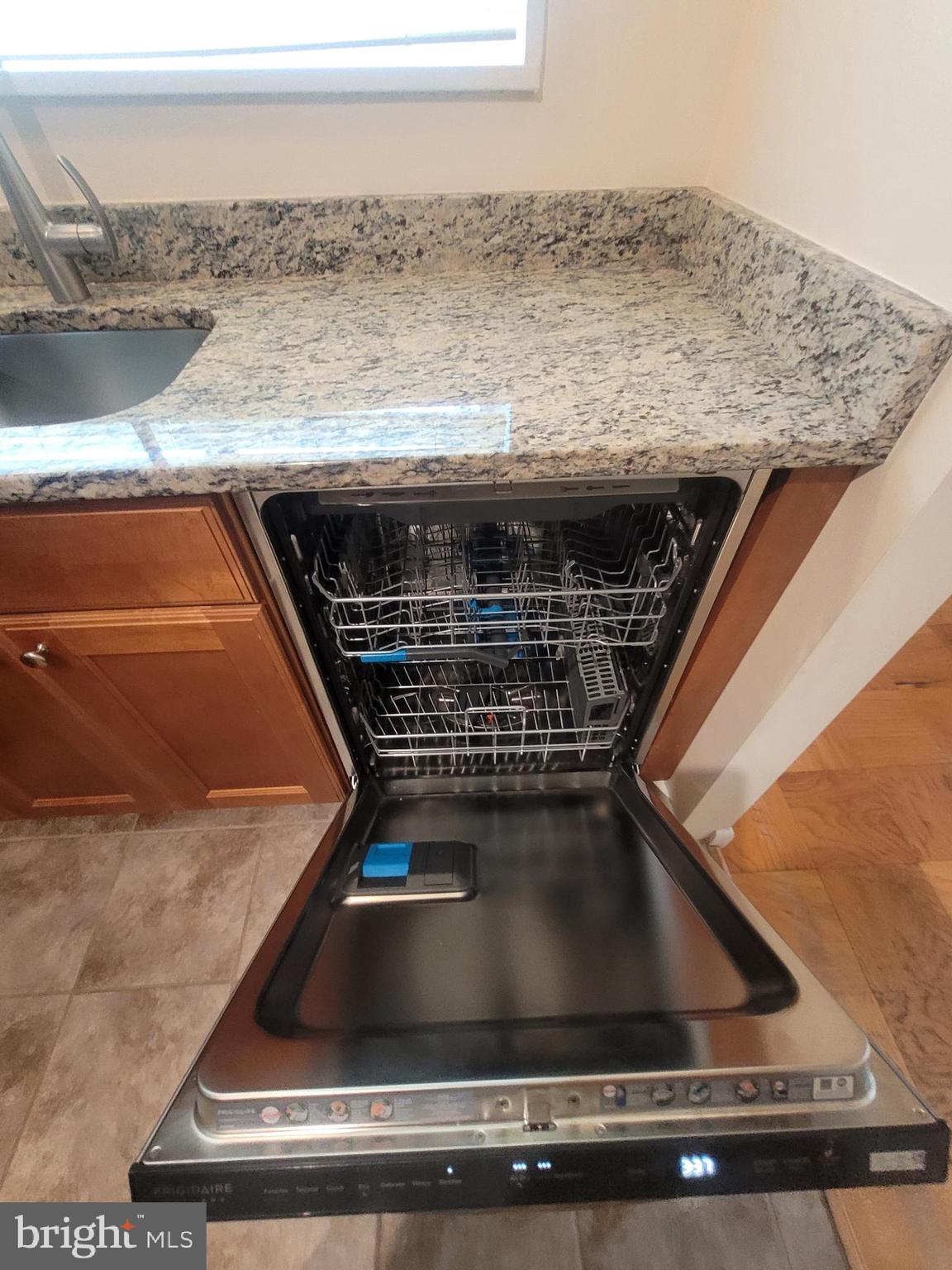 PARKSIDE CONDOMINIUMS - Residential