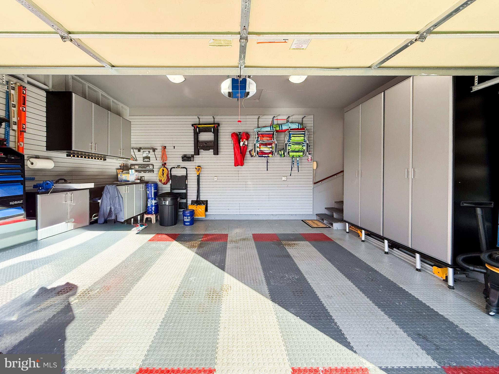 SHERATON HILLS SOUTH - Residential