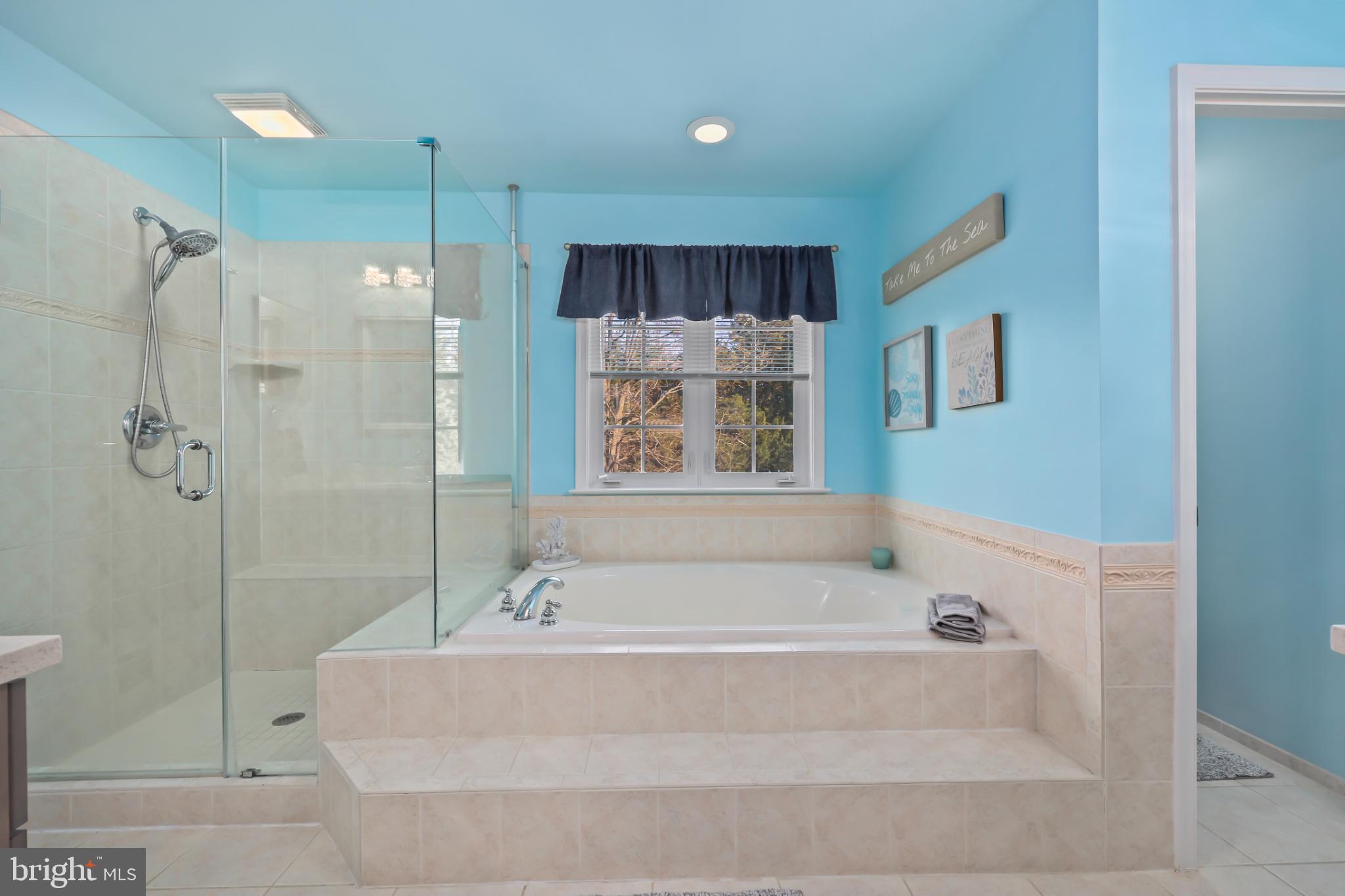 SHERATON HILLS SOUTH - Residential