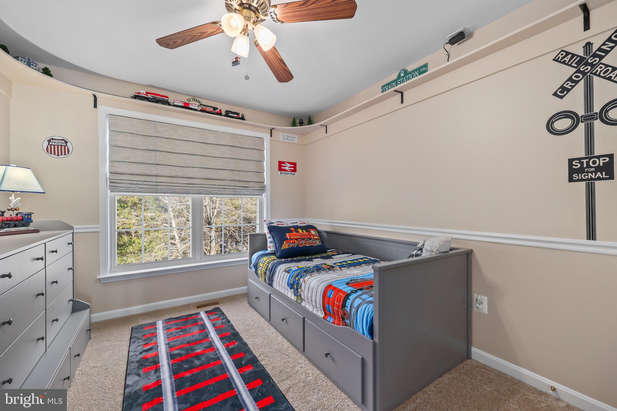 SHERATON HILLS SOUTH - Residential