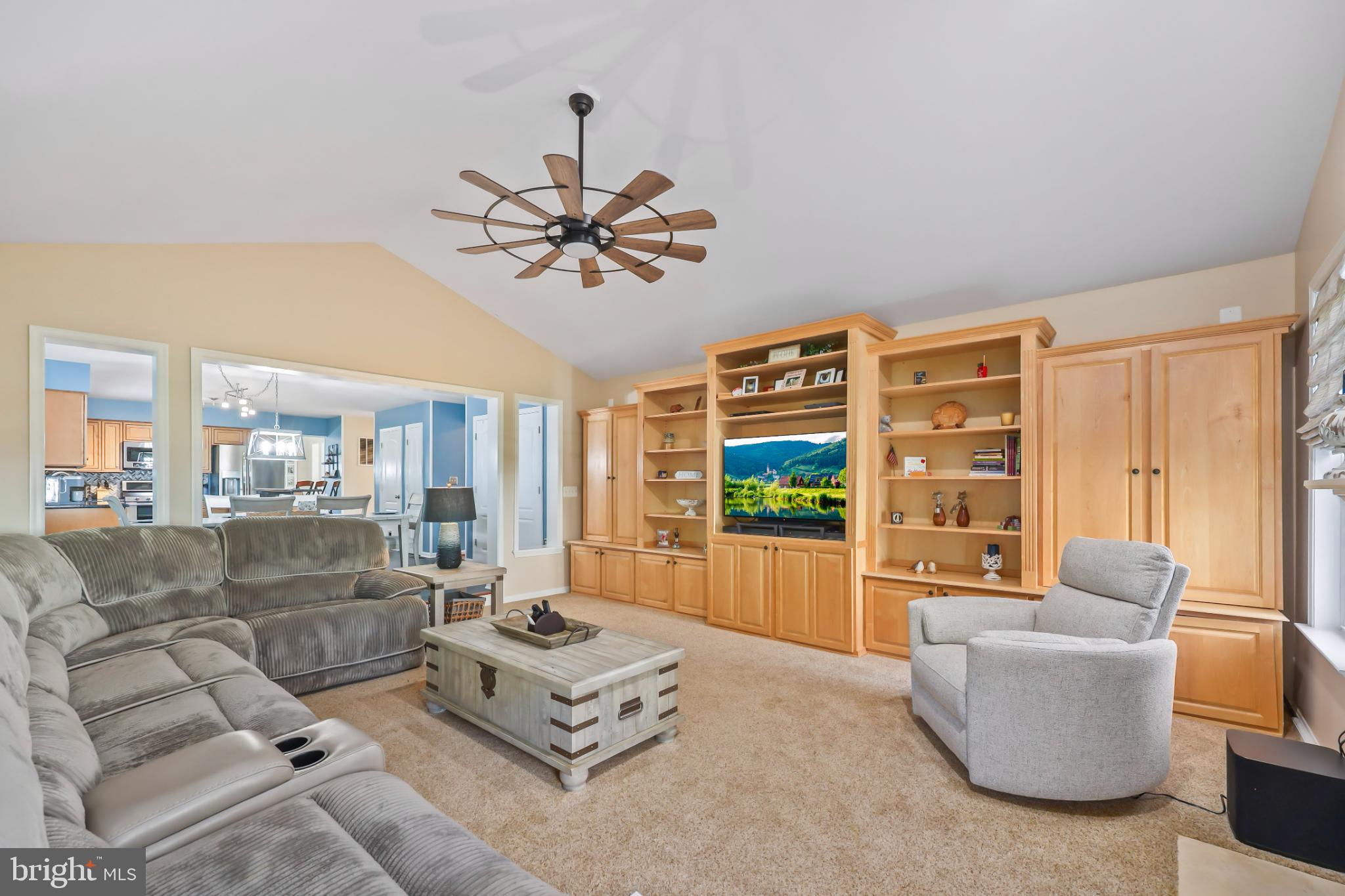 SHERATON HILLS SOUTH - Residential