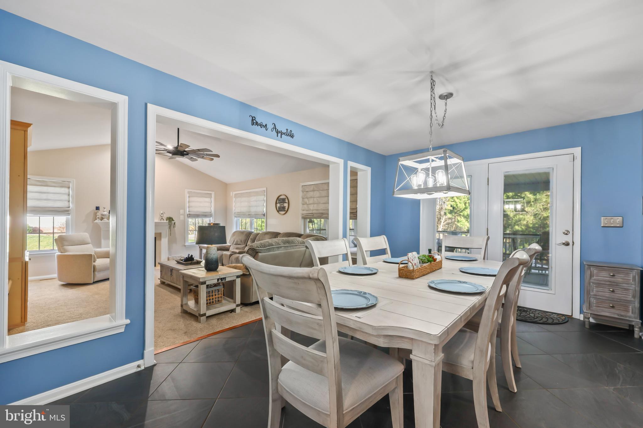 SHERATON HILLS SOUTH - Residential