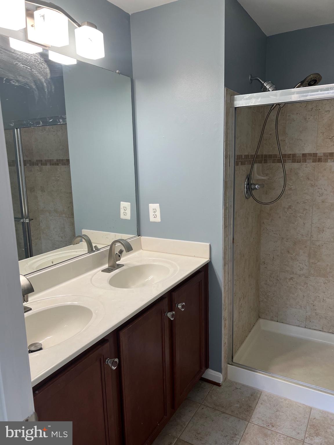 POWELLS LANDING - Residential Lease