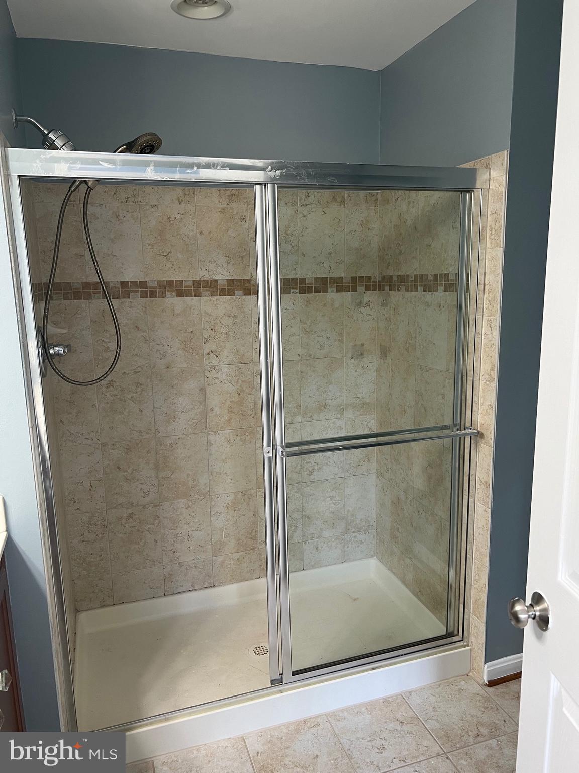 POWELLS LANDING - Residential Lease