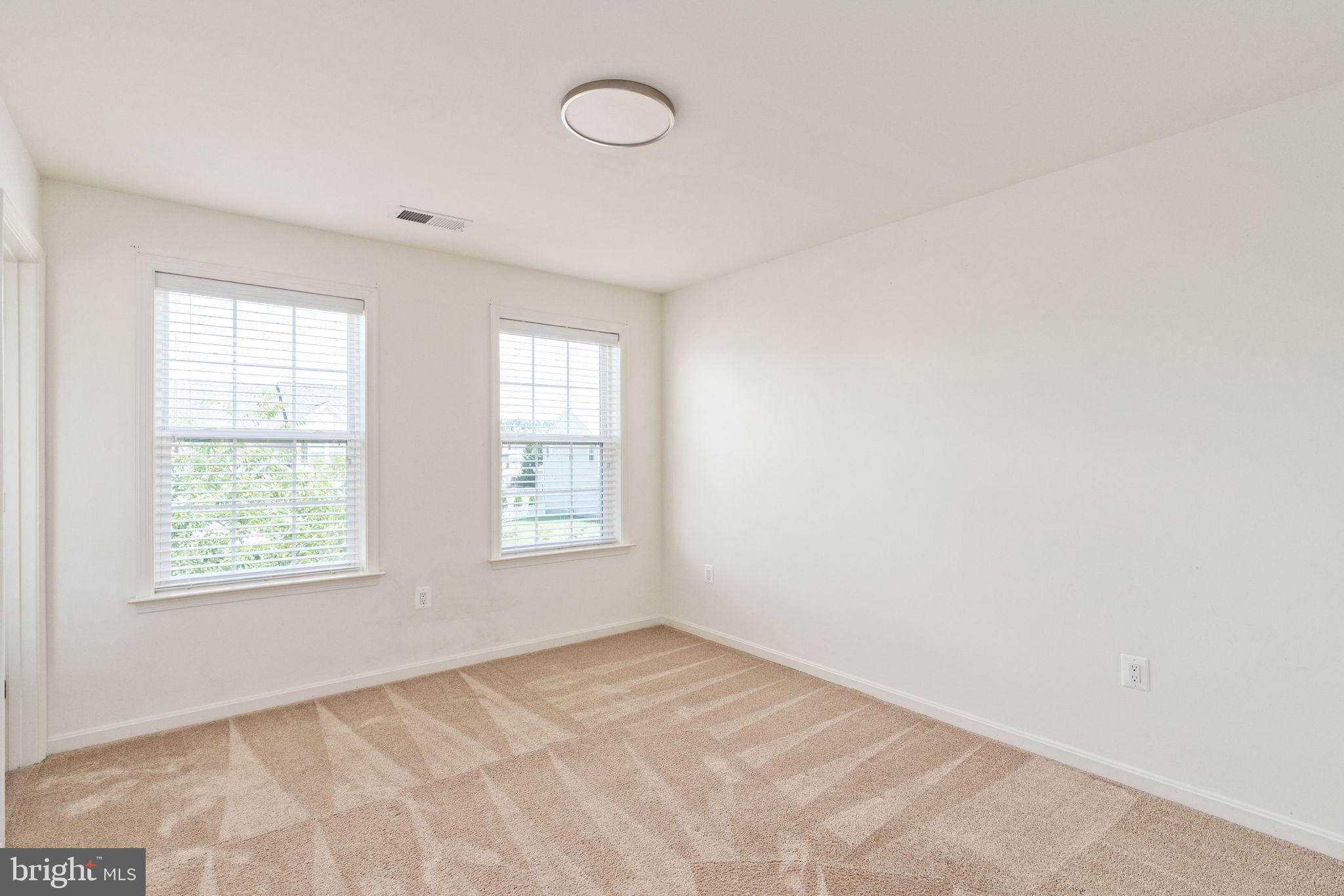 LEES PARKE - Residential