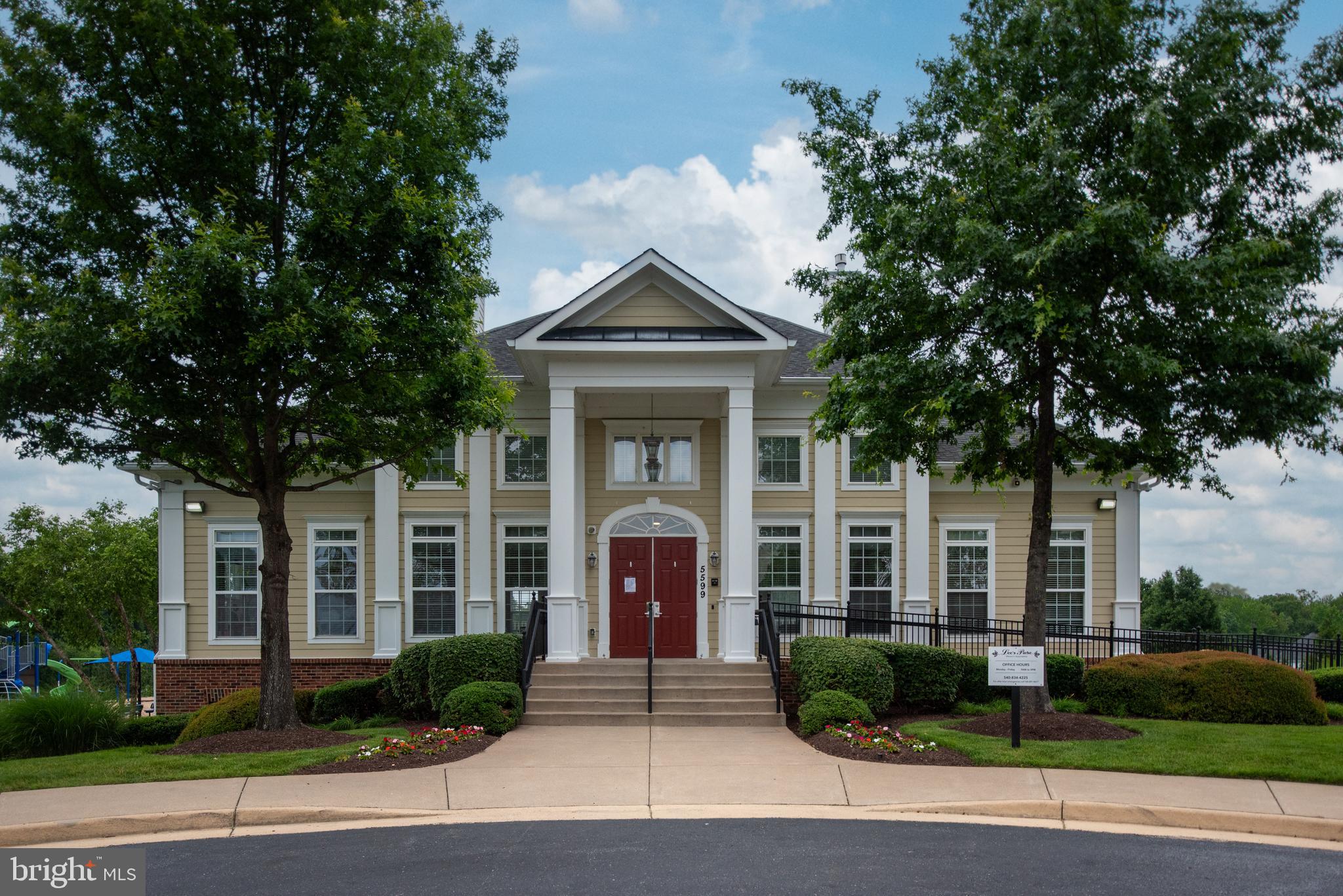 LEES PARKE - Residential